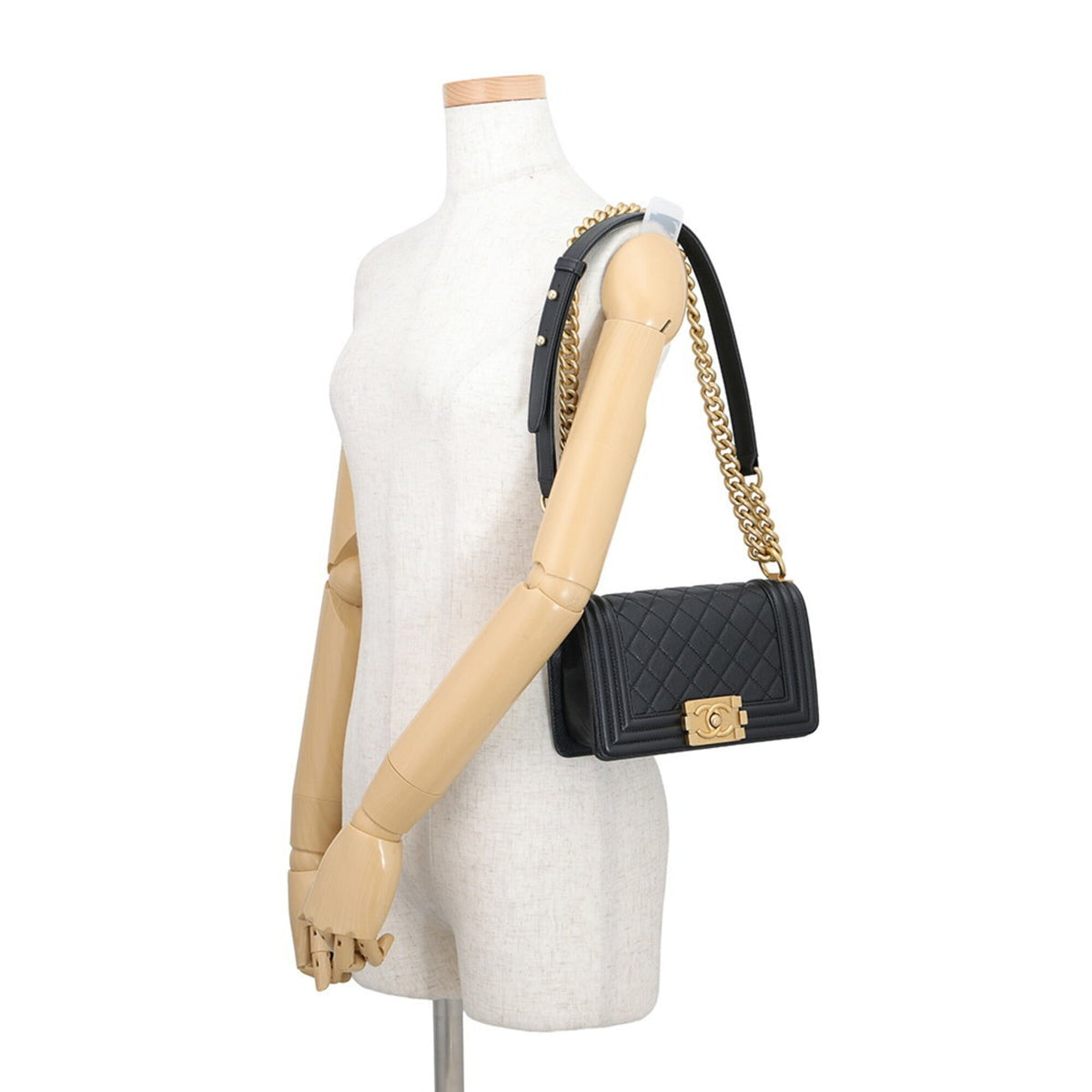 Chanel Black Grained Calfskin Handbag Shoulder Bag (Pre-Owned)