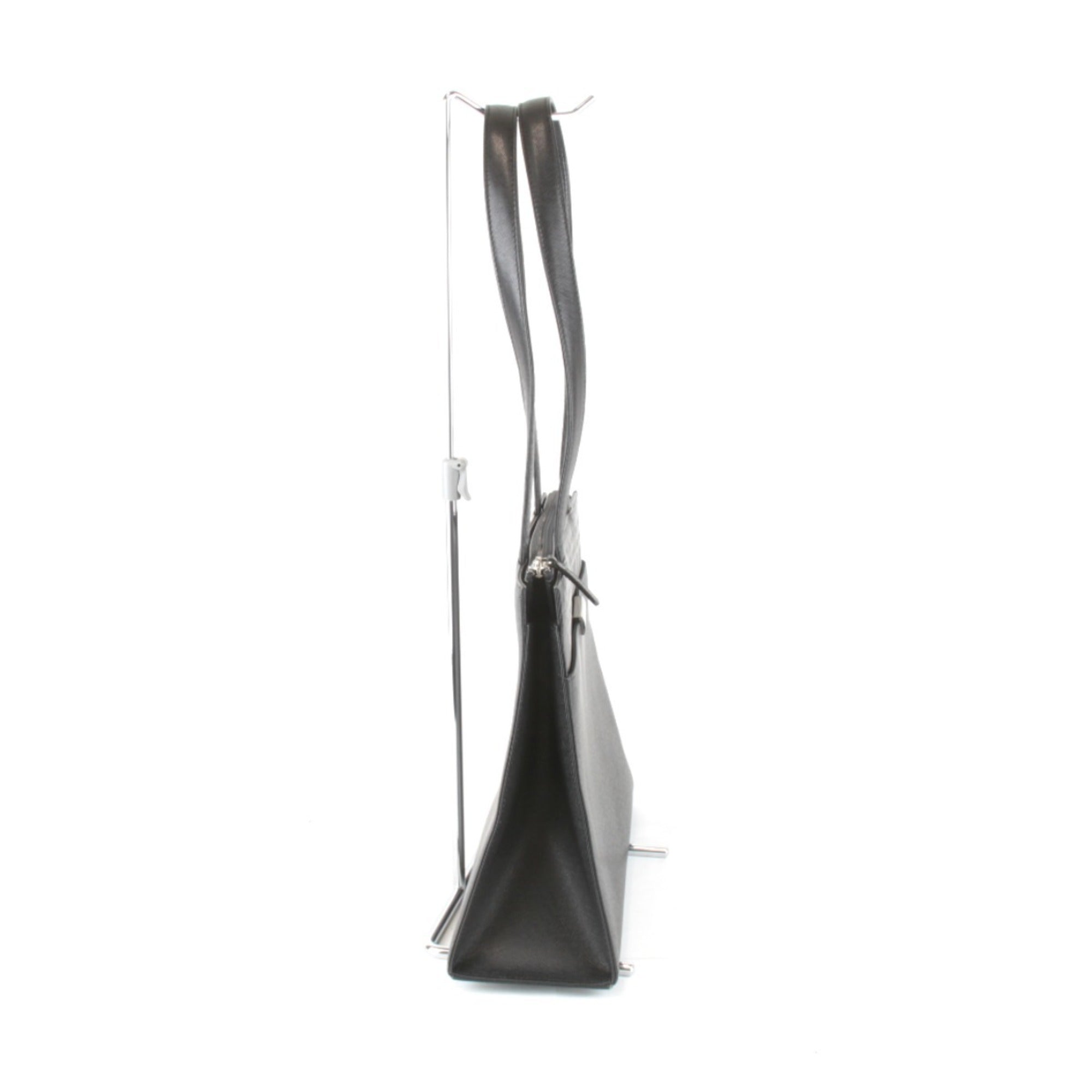 Burberry Black Leather Tote Bag (Pre-Owned)