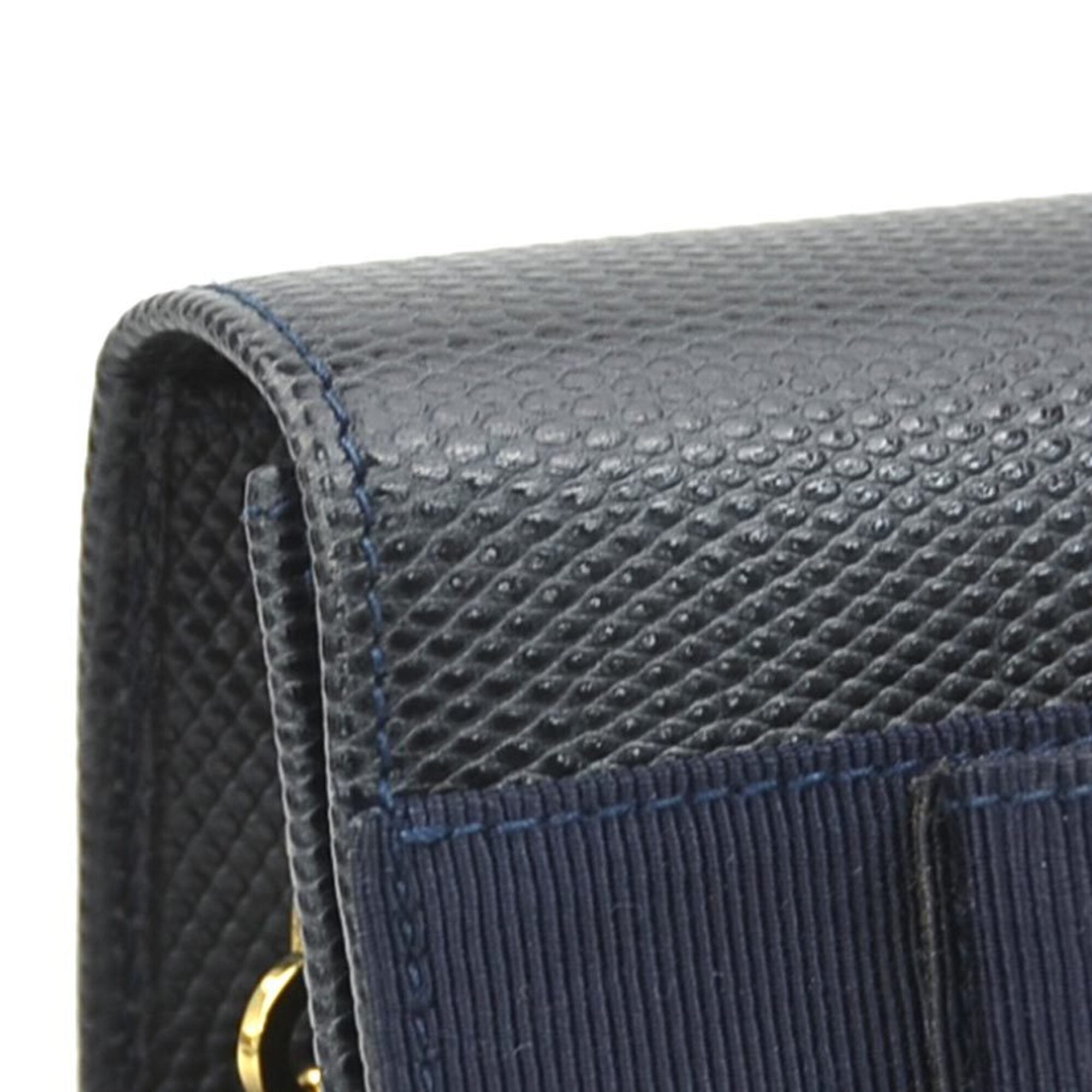 Salvatore Ferragamo Navy Leather Shoulder Bag (Pre-Owned)