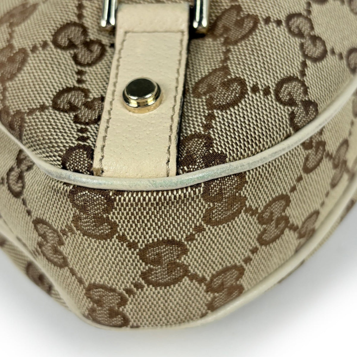 Gucci Abbey Beige White Gg Canvas Leather Shoulder Bag (Pre-Owned)