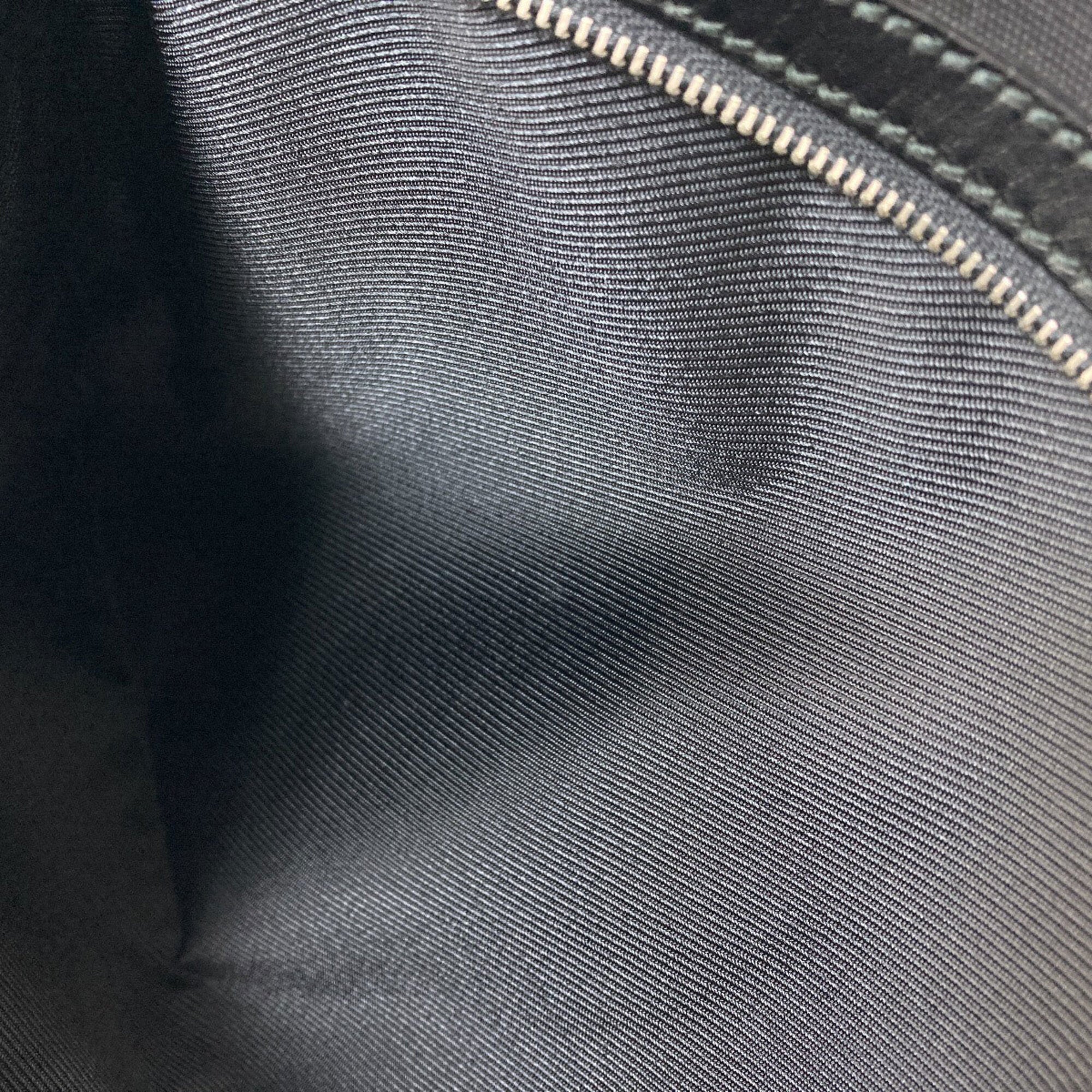 Gucci Black Nylon Canvas Shoulder Bag (Pre-Owned)
