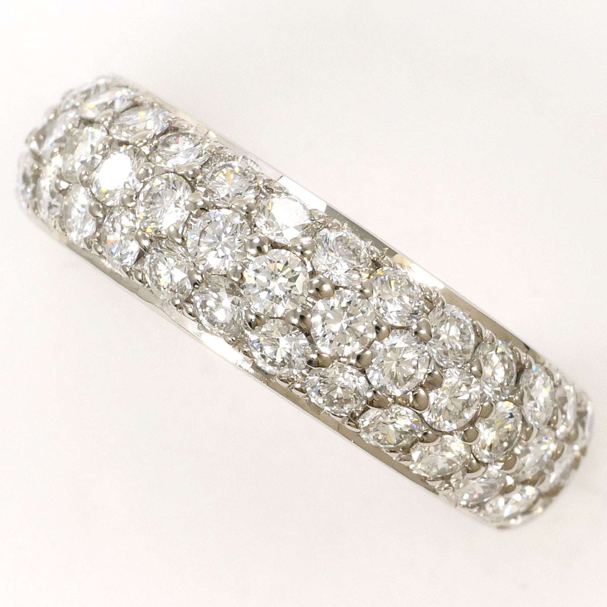 Unbranded White Gold White Gold (18K) Band Ring (Pre-Owned)