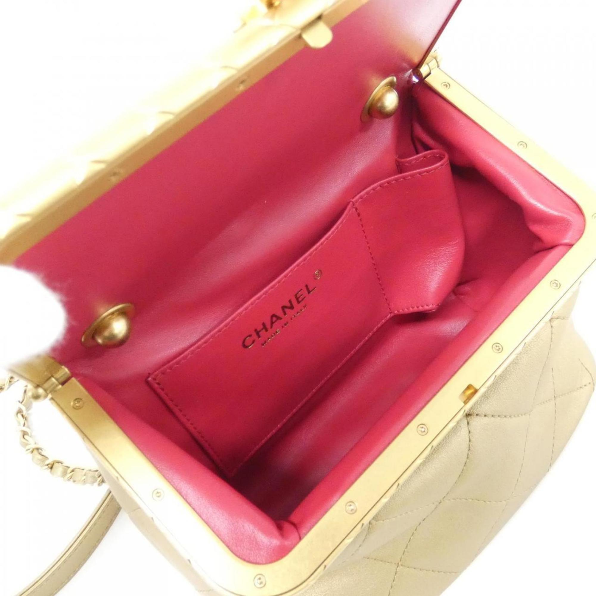 Chanel Silver Leather Handbag (Pre-Owned)