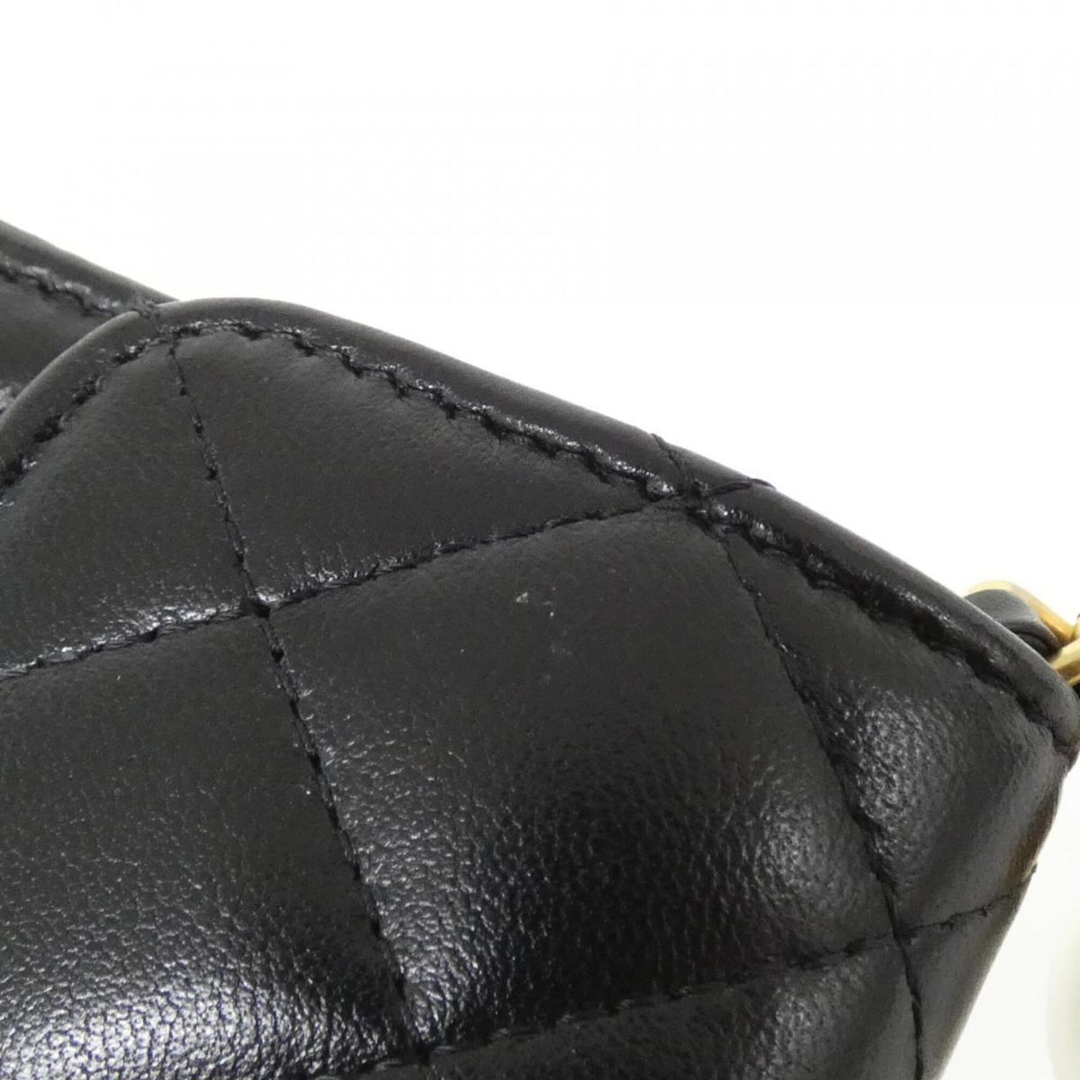 Chanel Black Leather Handbag Shoulder Bag (Pre-Owned)