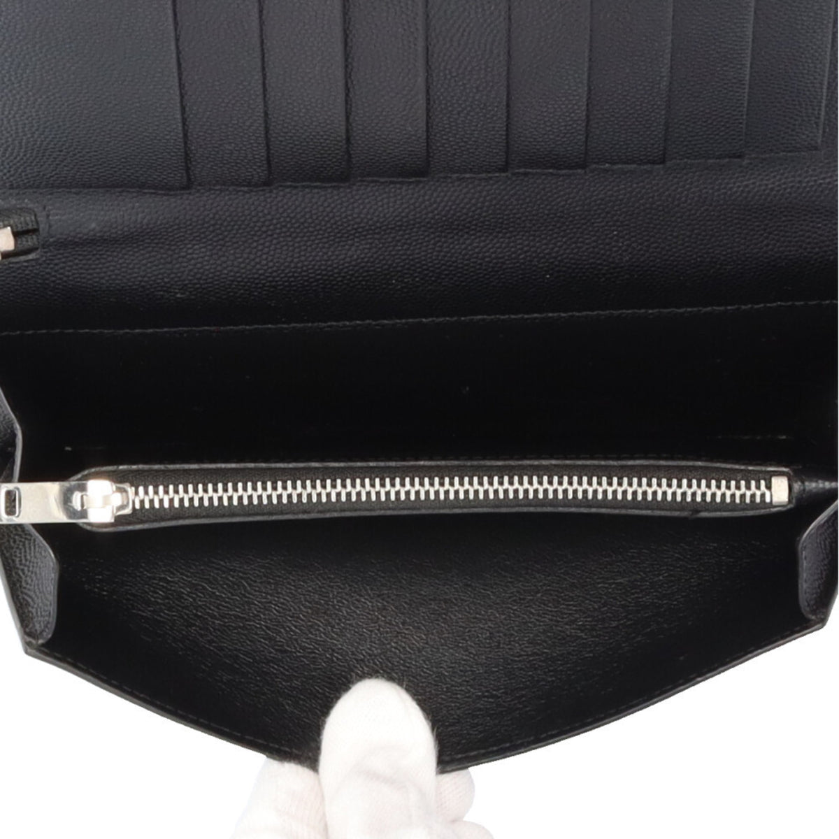 Saint Laurent Black Leather Long Wallet (Bi-Fold) (Pre-Owned)