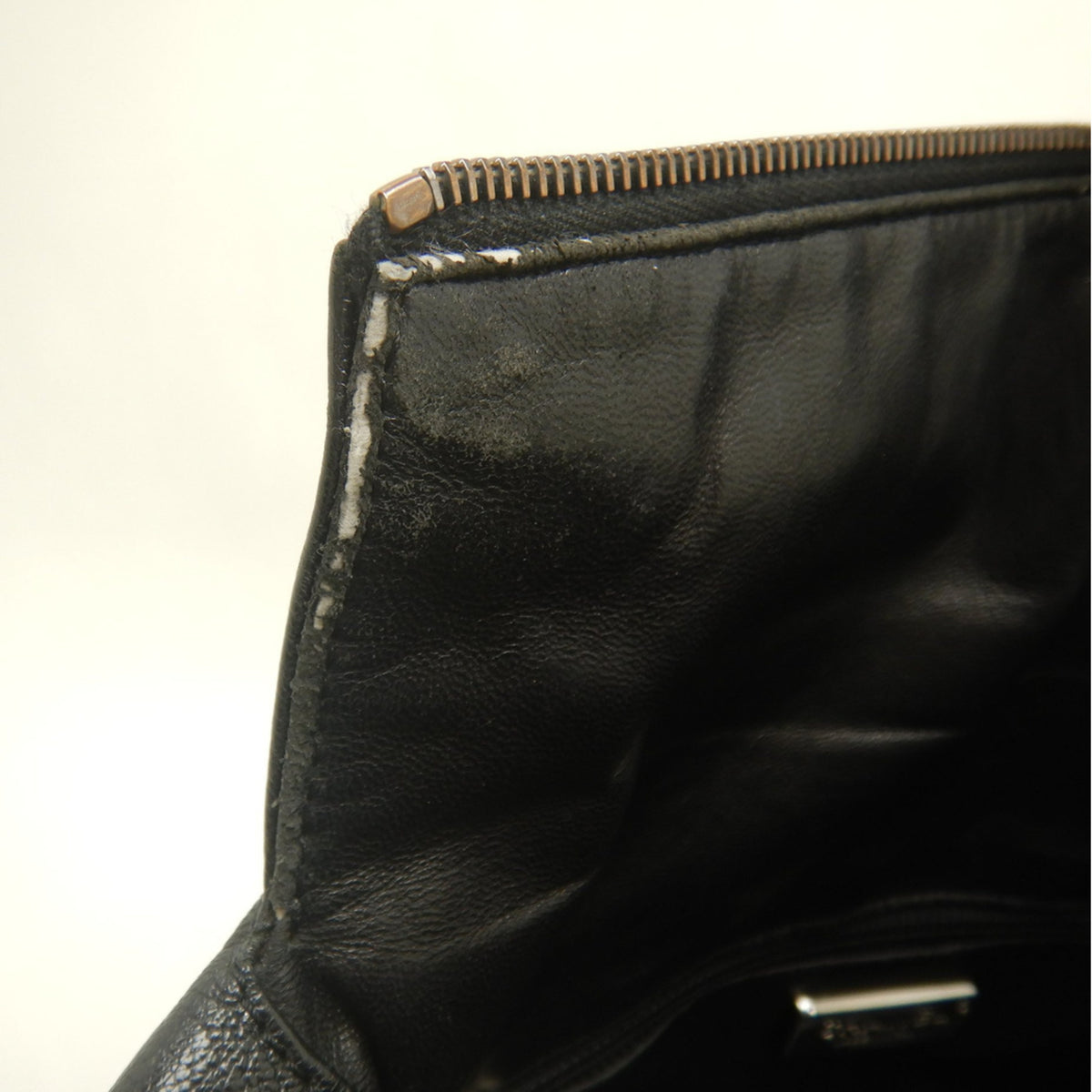 Chanel Black Leather Tote Bag (Pre-Owned)