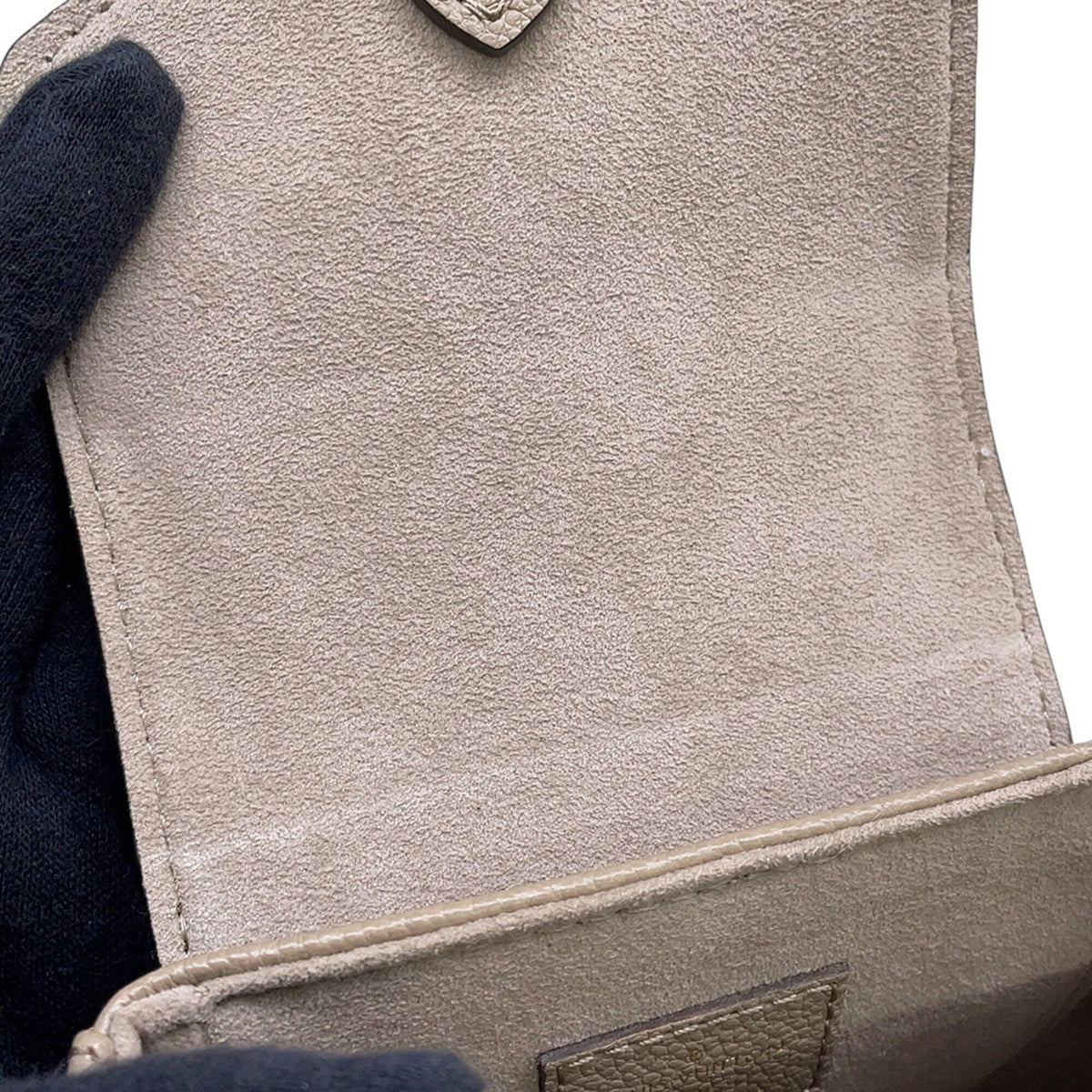 Louis Vuitton Monogram Empreinte Beige Monogram Empreinte Handbag (Pre-Owned)