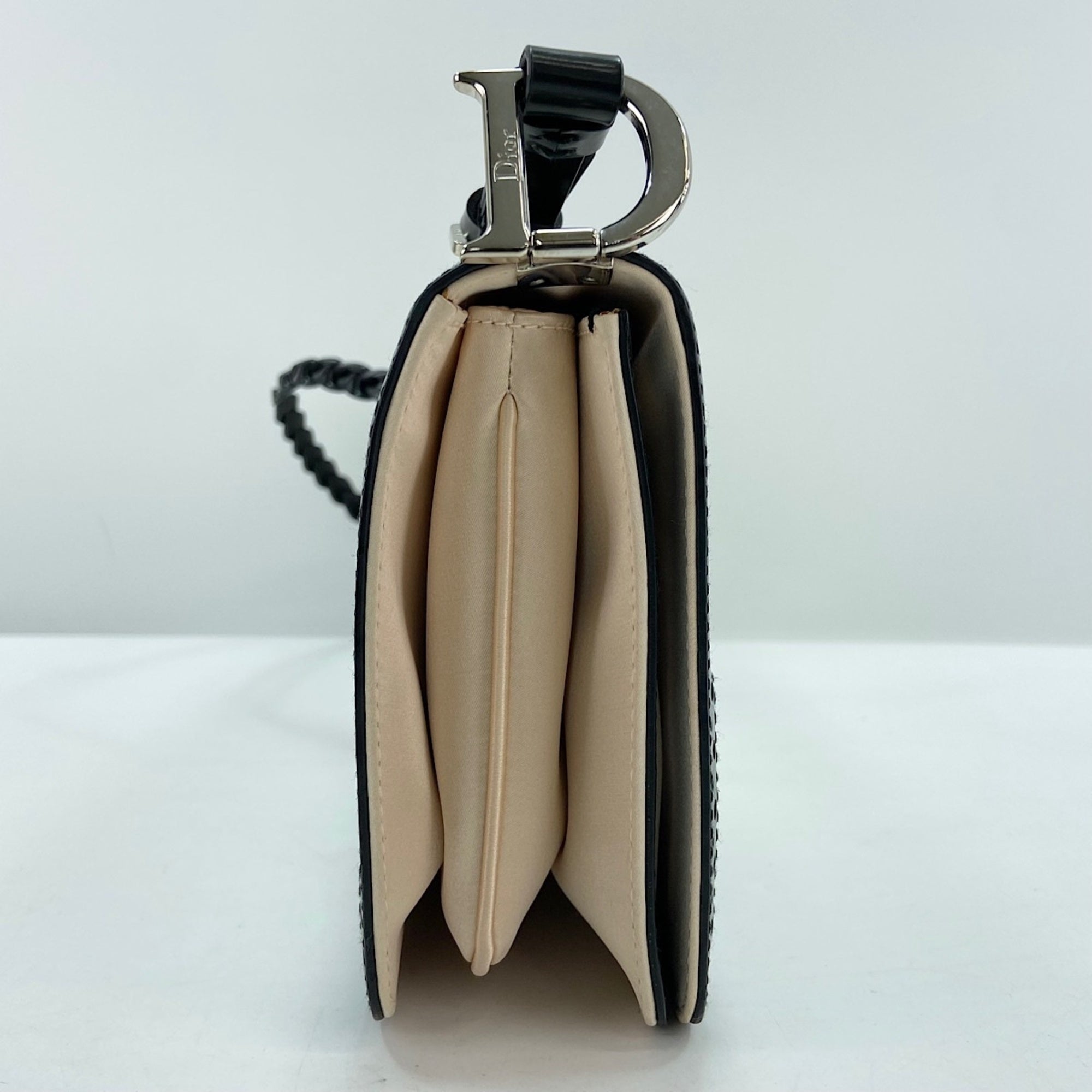 Christian Dior White Leather Shoulder Bag (Pre-Owned)