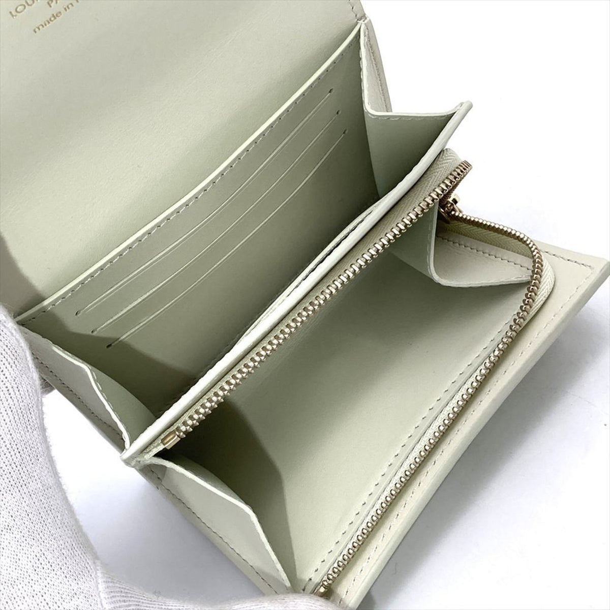 Louis Vuitton Mahina Mahina Leather Wallet (Bi-Fold) (Pre-Owned)