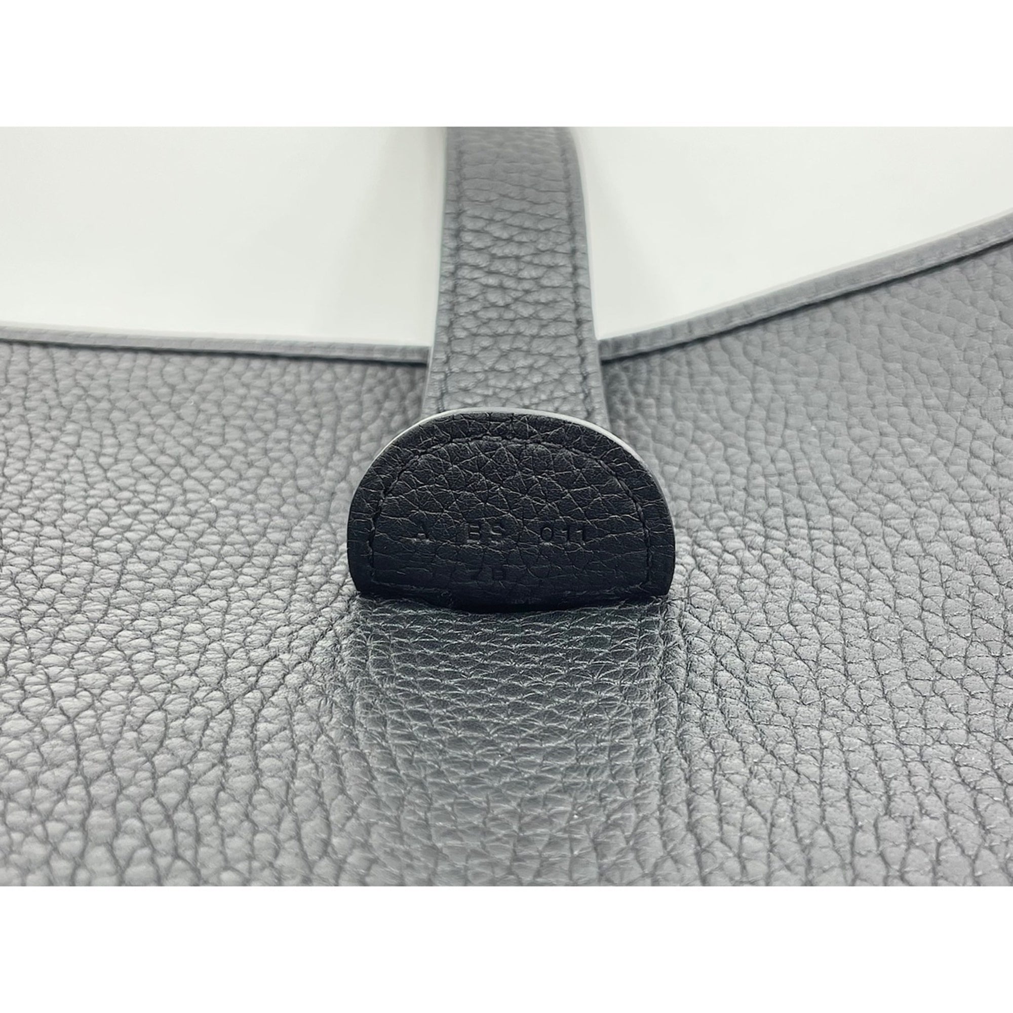 Hermes Black Taurillon Clemence Leather Shoulder Bag (Pre-Owned)