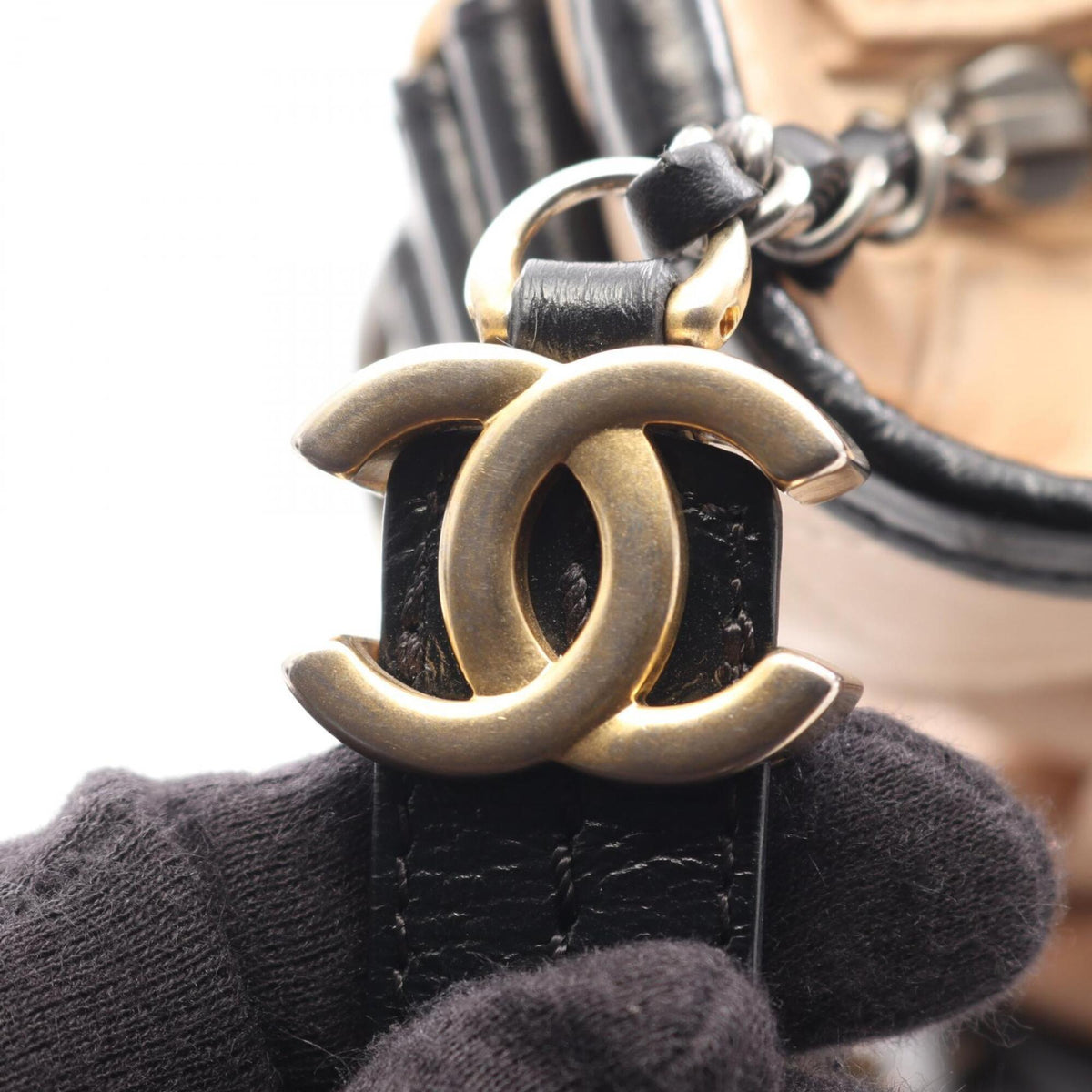 Chanel Beige Black Leather Handbag Shoulder Bag (Pre-Owned)