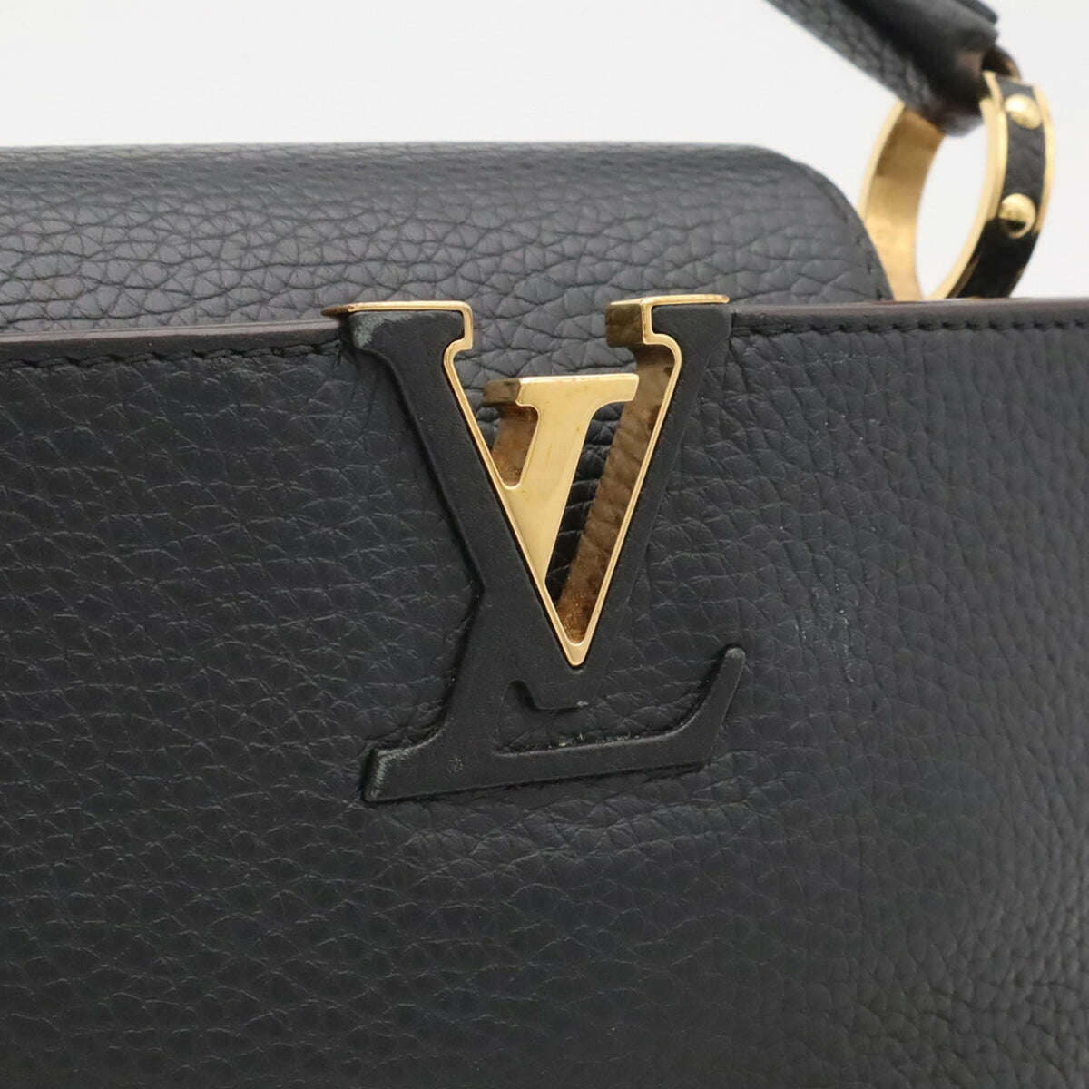 Louis Vuitton Noir Leather Handbag Shoulder Bag (Pre-Owned)