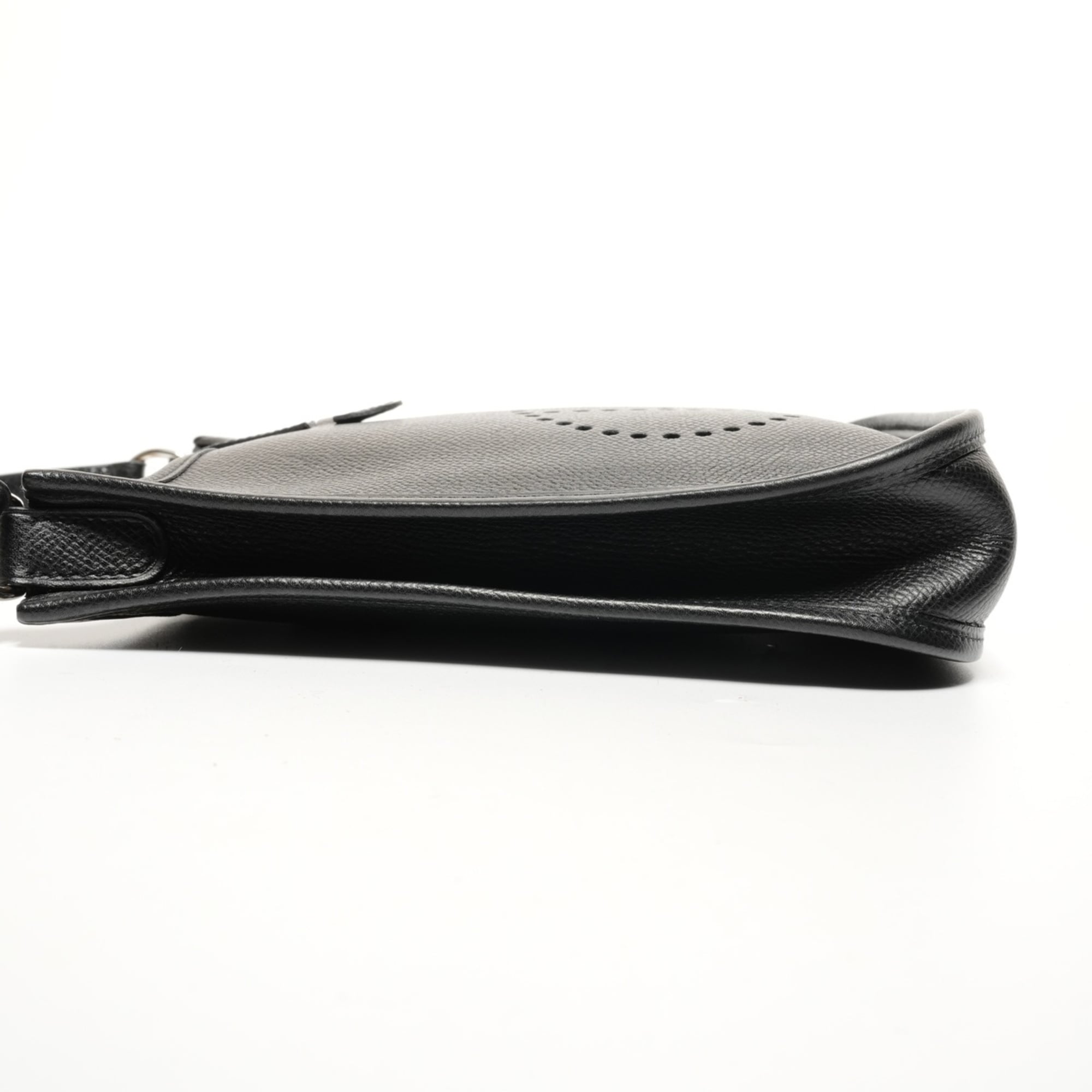 Hermes Black Shoulder Bag (Pre-Owned)