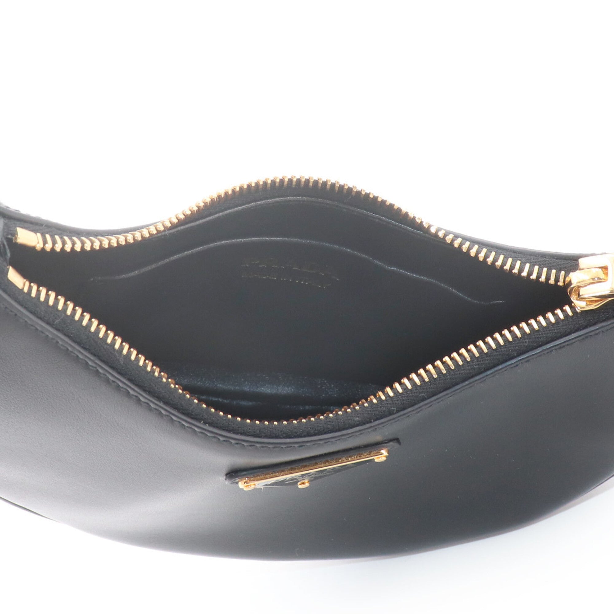 Prada Black Leather Handbag (Pre-Owned)
