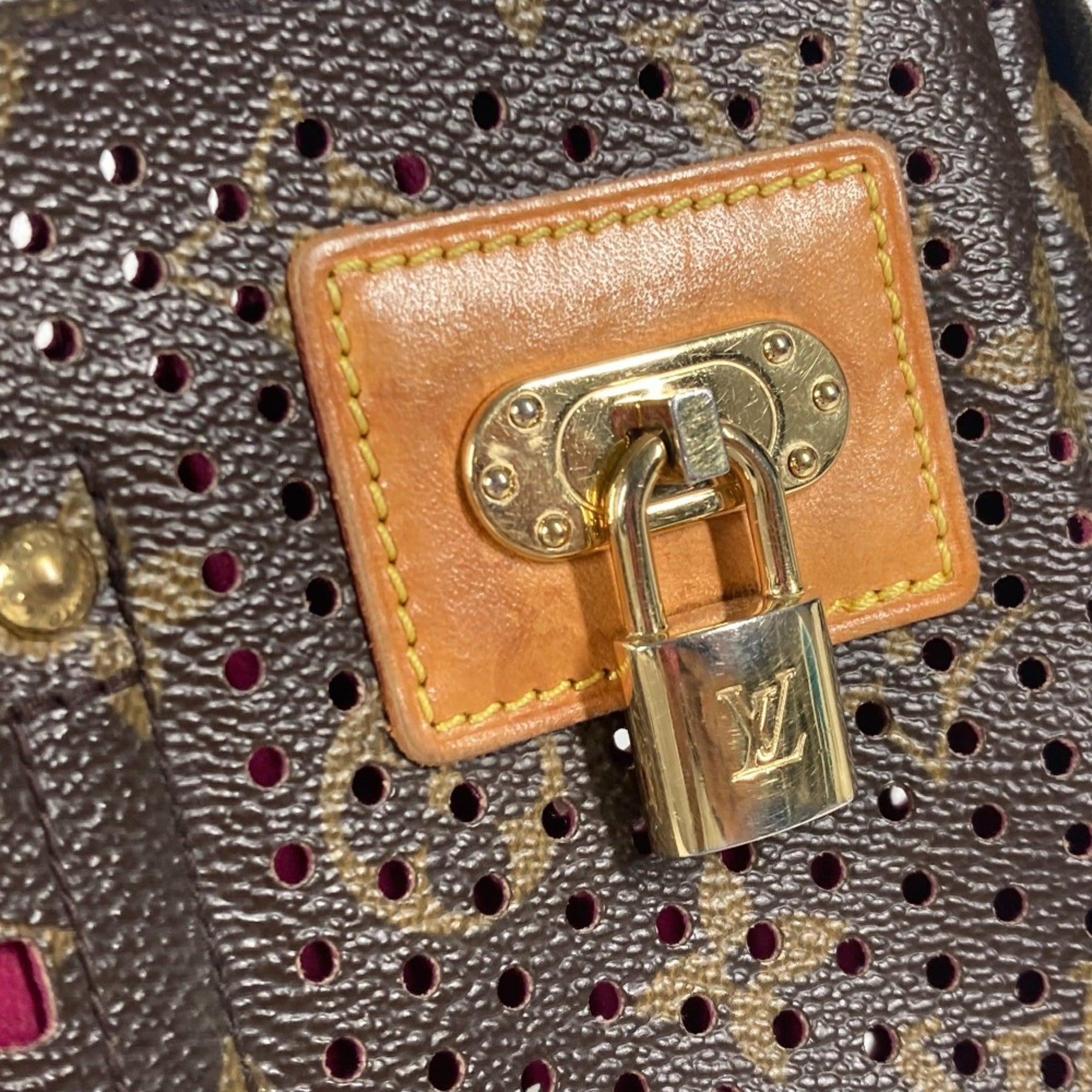 Louis Vuitton Fuchsia Pink Monogram Pochette Pouch Shoulder Bag (Pre-Owned)
