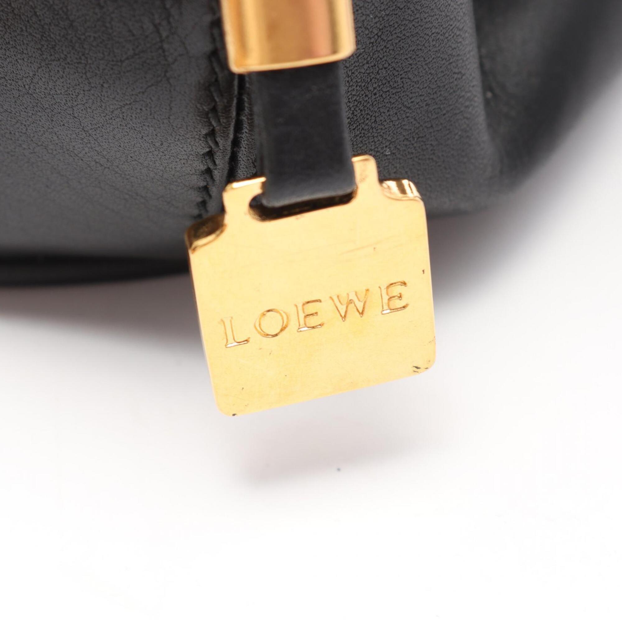 Loewe Black Leather Handbag (Pre-Owned)