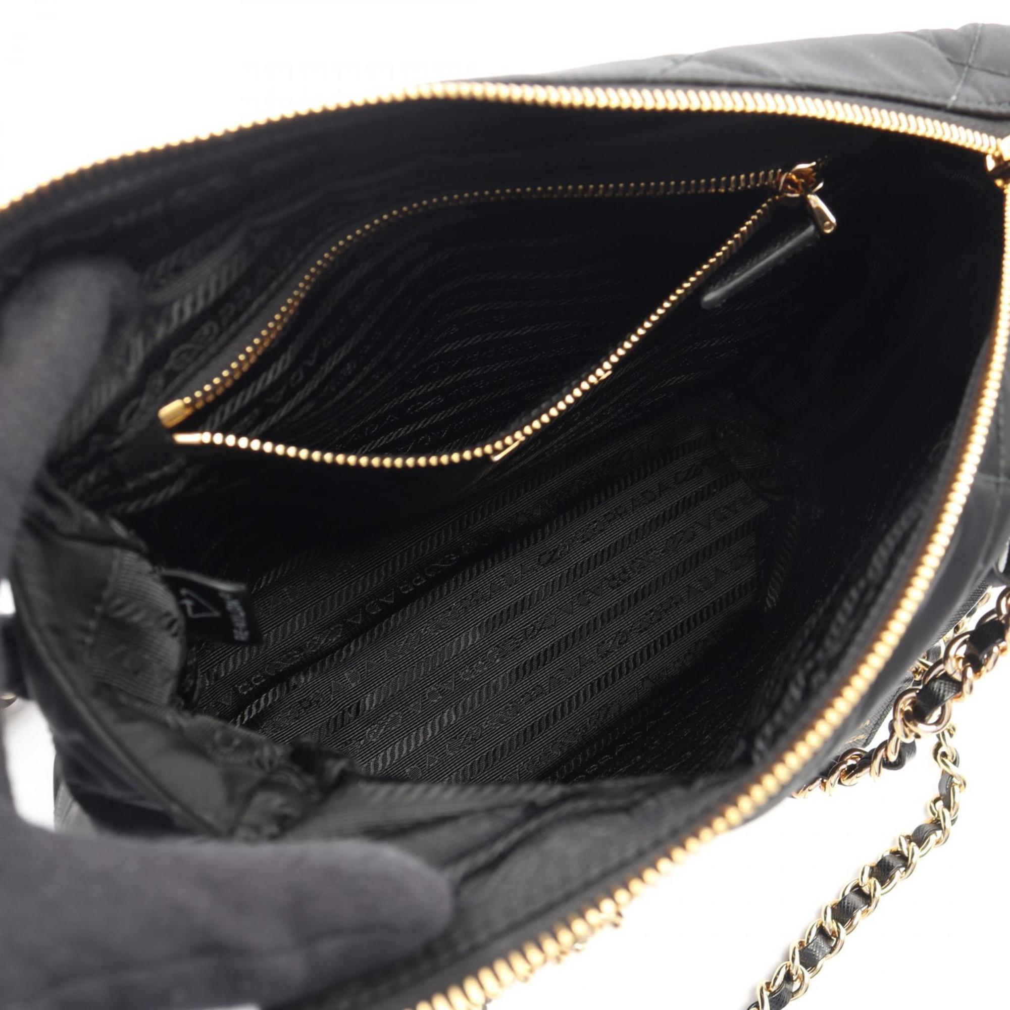 Prada Black Nylon Saffiano Handbag Shoulder Bag (Pre-Owned)