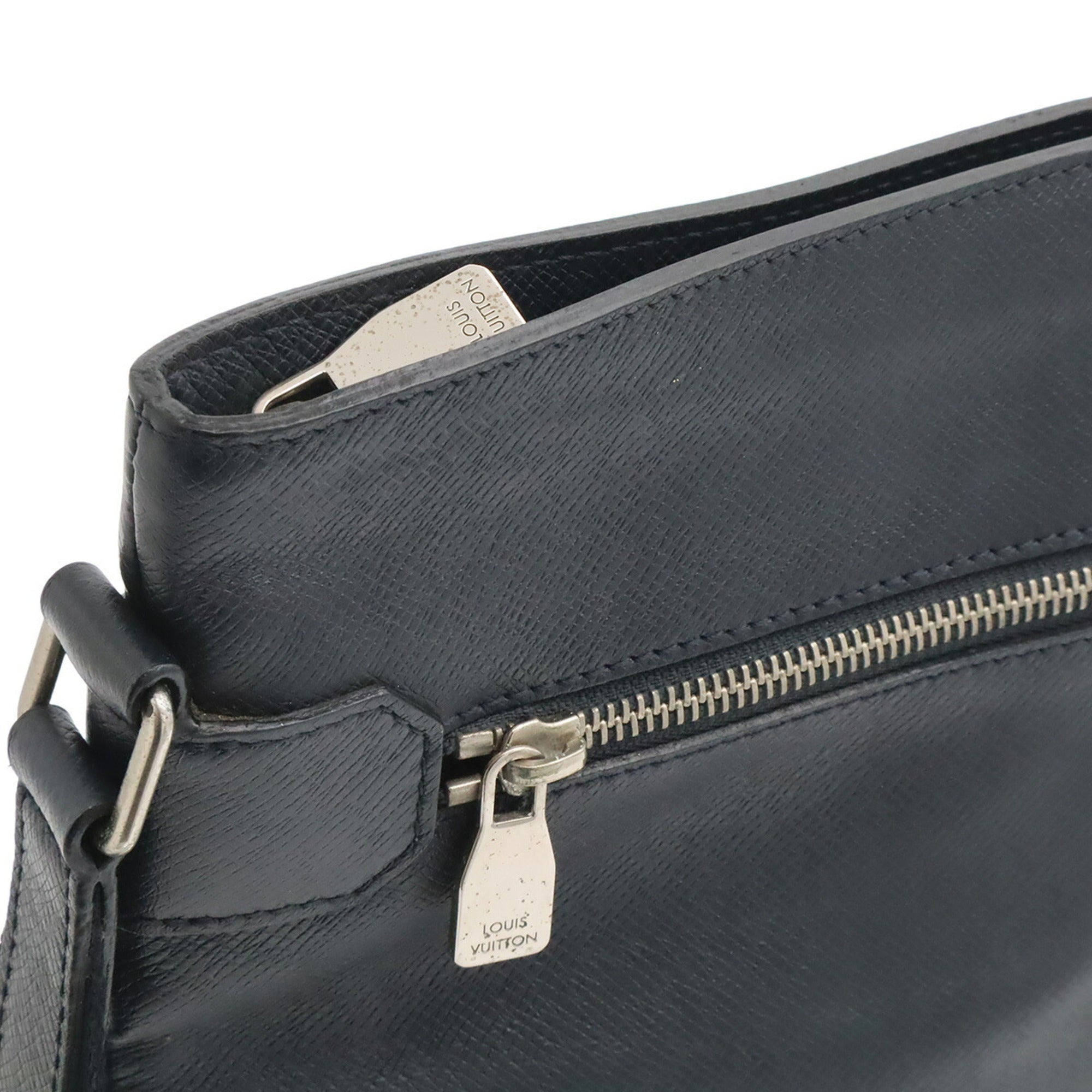 Louis Vuitton Boreal Taiga Leather Shoulder Bag (Pre-Owned)