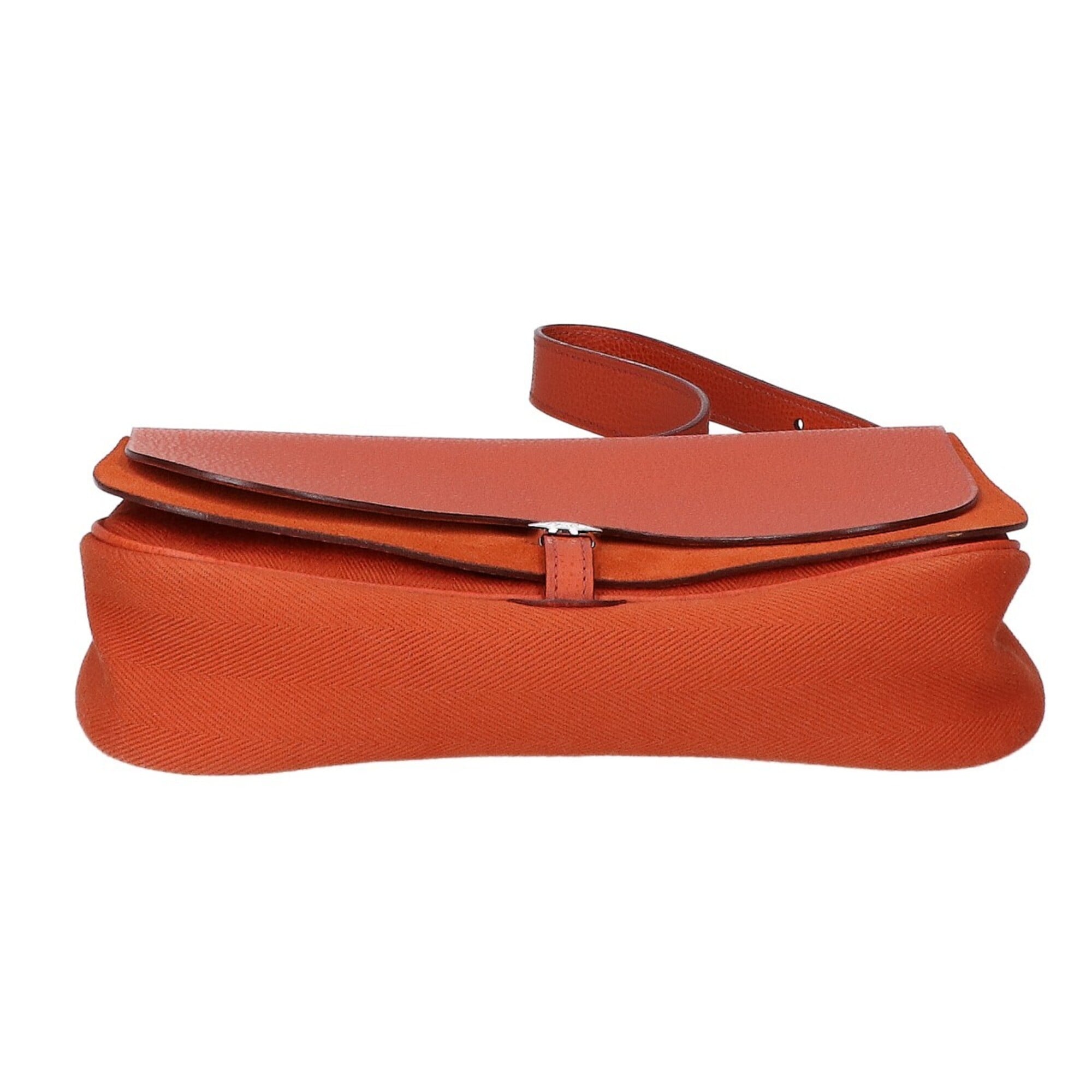 Hermes Orange Shoulder Bag (Pre-Owned)