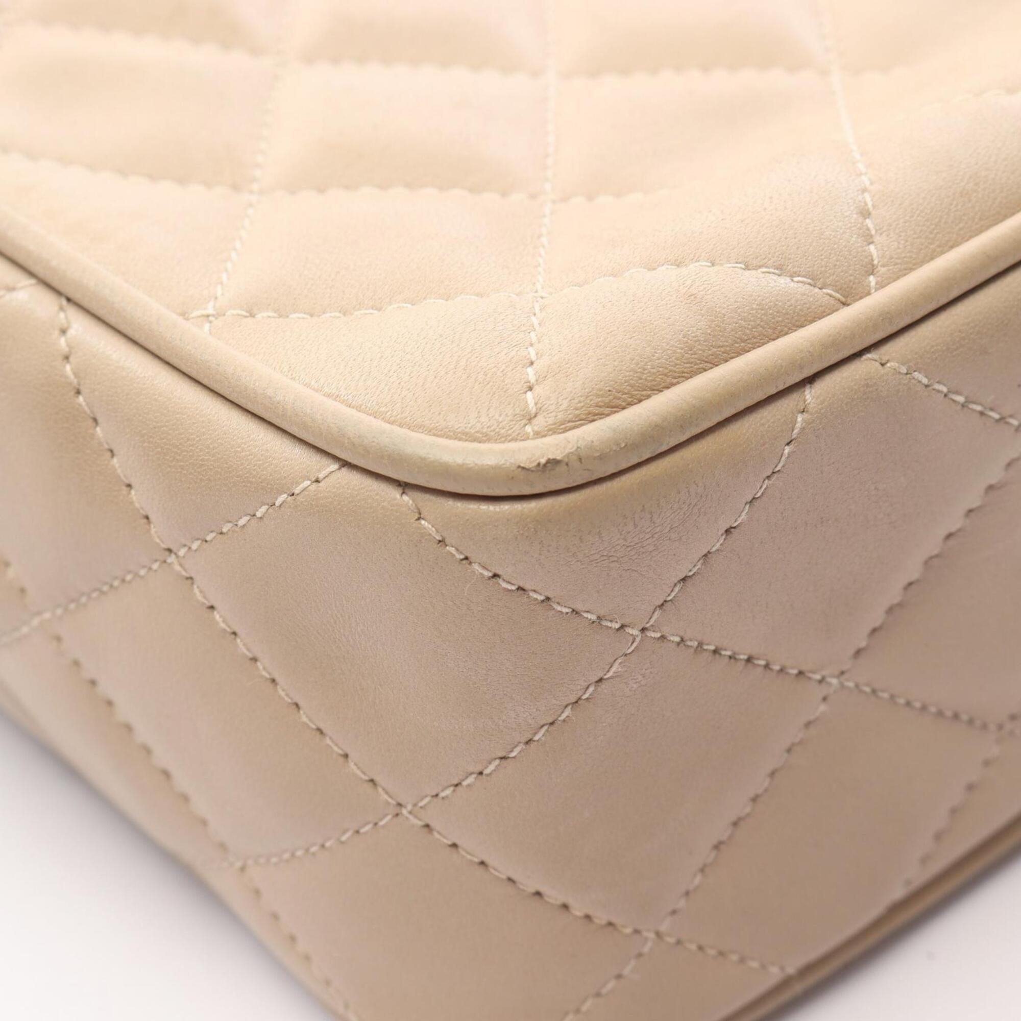 Chanel Beige Leather Handbag Shoulder Bag (Pre-Owned)