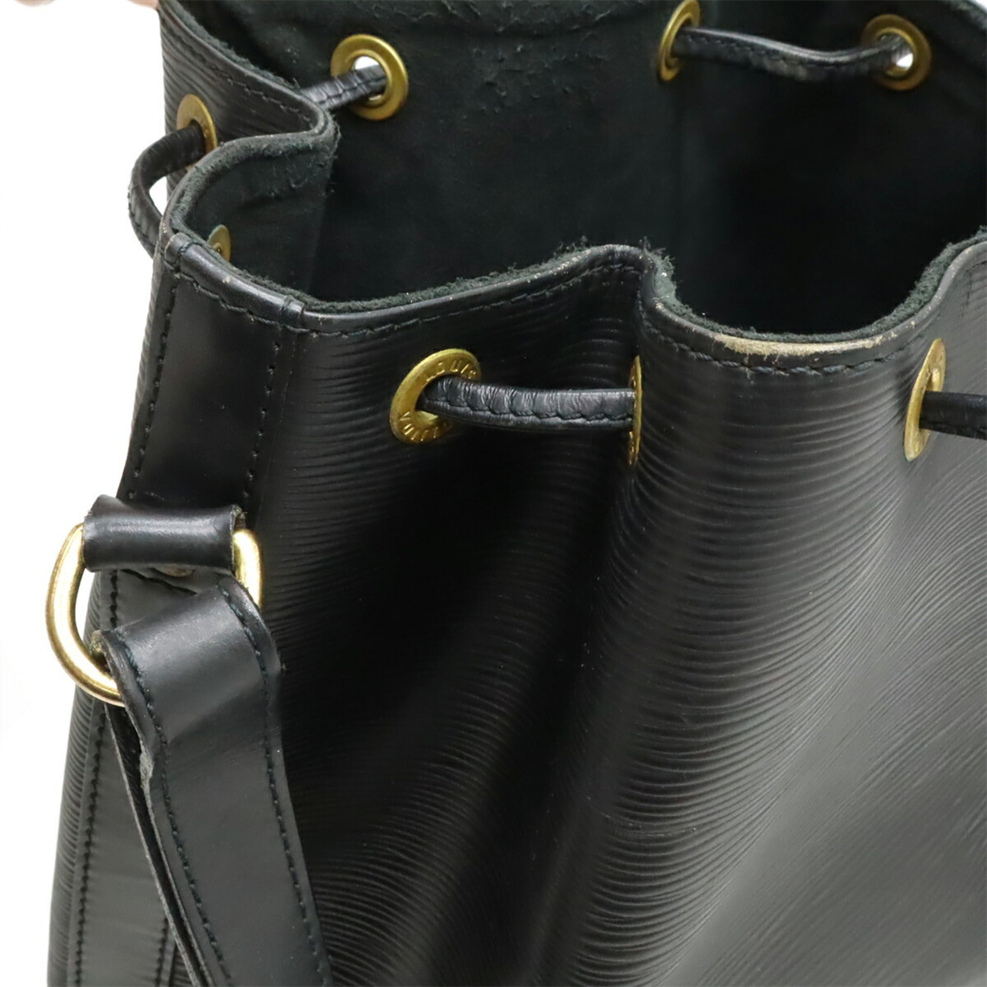 Louis Vuitton Noir Epi Leather Shoulder Bag (Pre-Owned)