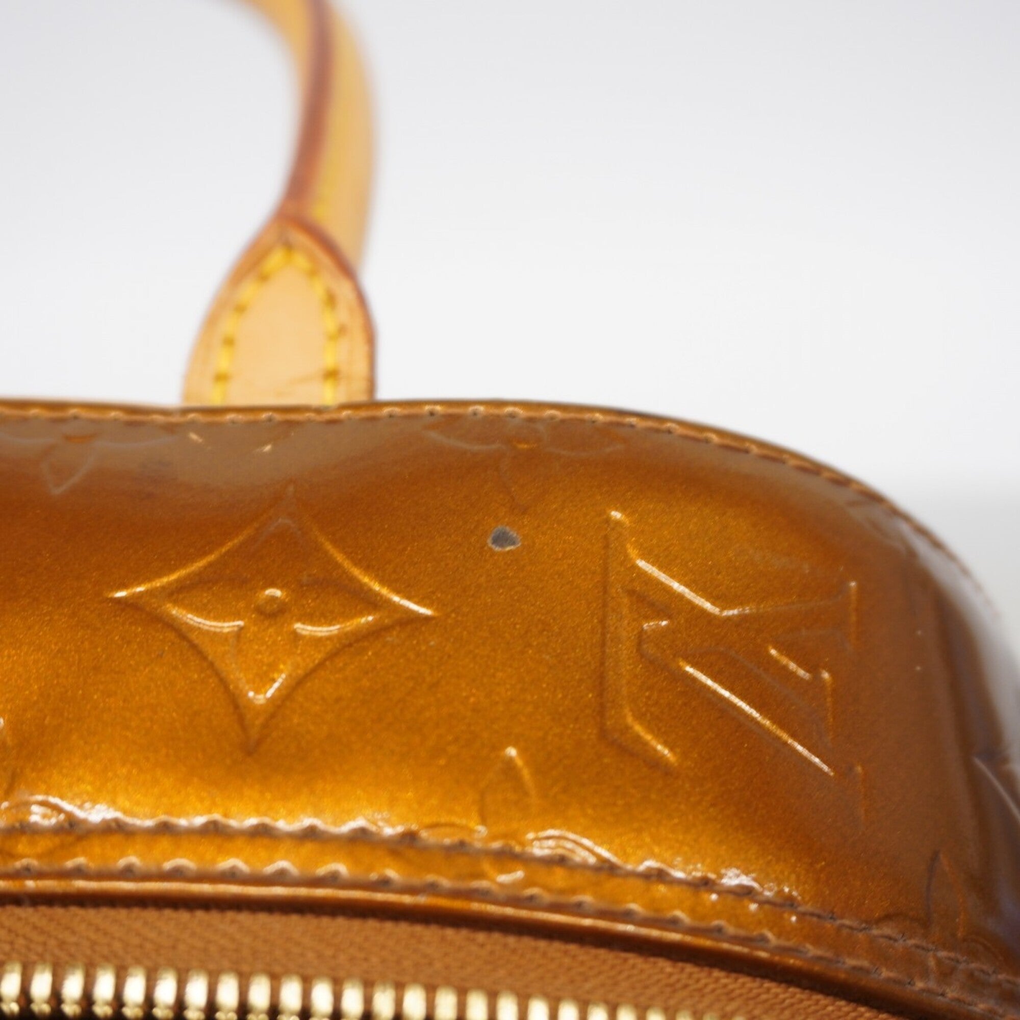 Louis Vuitton Bronze Handbag (Pre-Owned)
