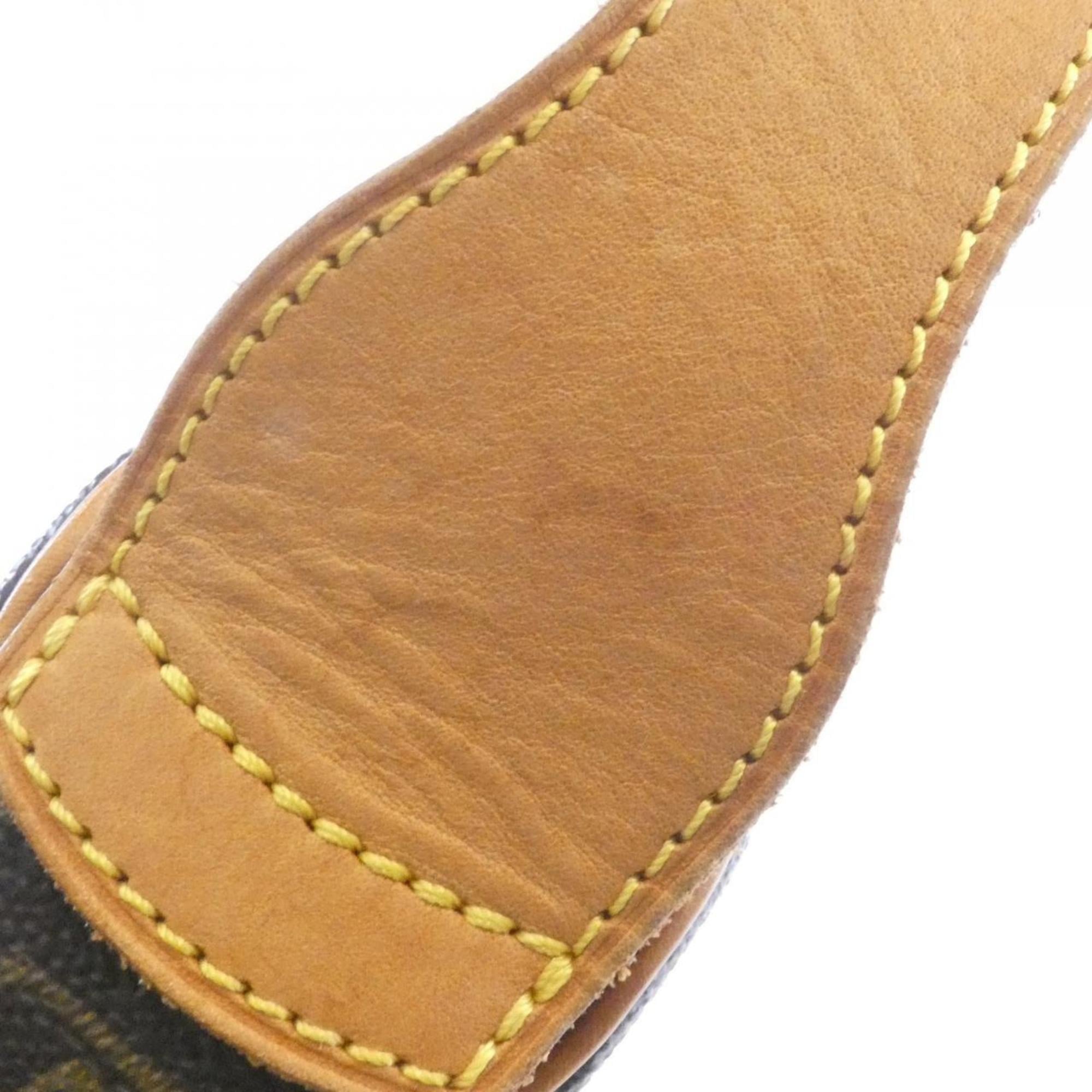 Louis Vuitton Brown Coated Canvas Shoulder Bag (Pre-Owned)