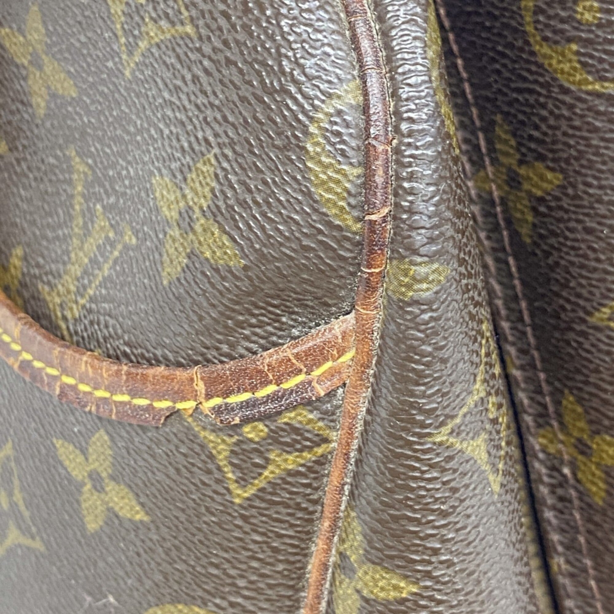 Louis Vuitton Brown Handbag (Pre-Owned)