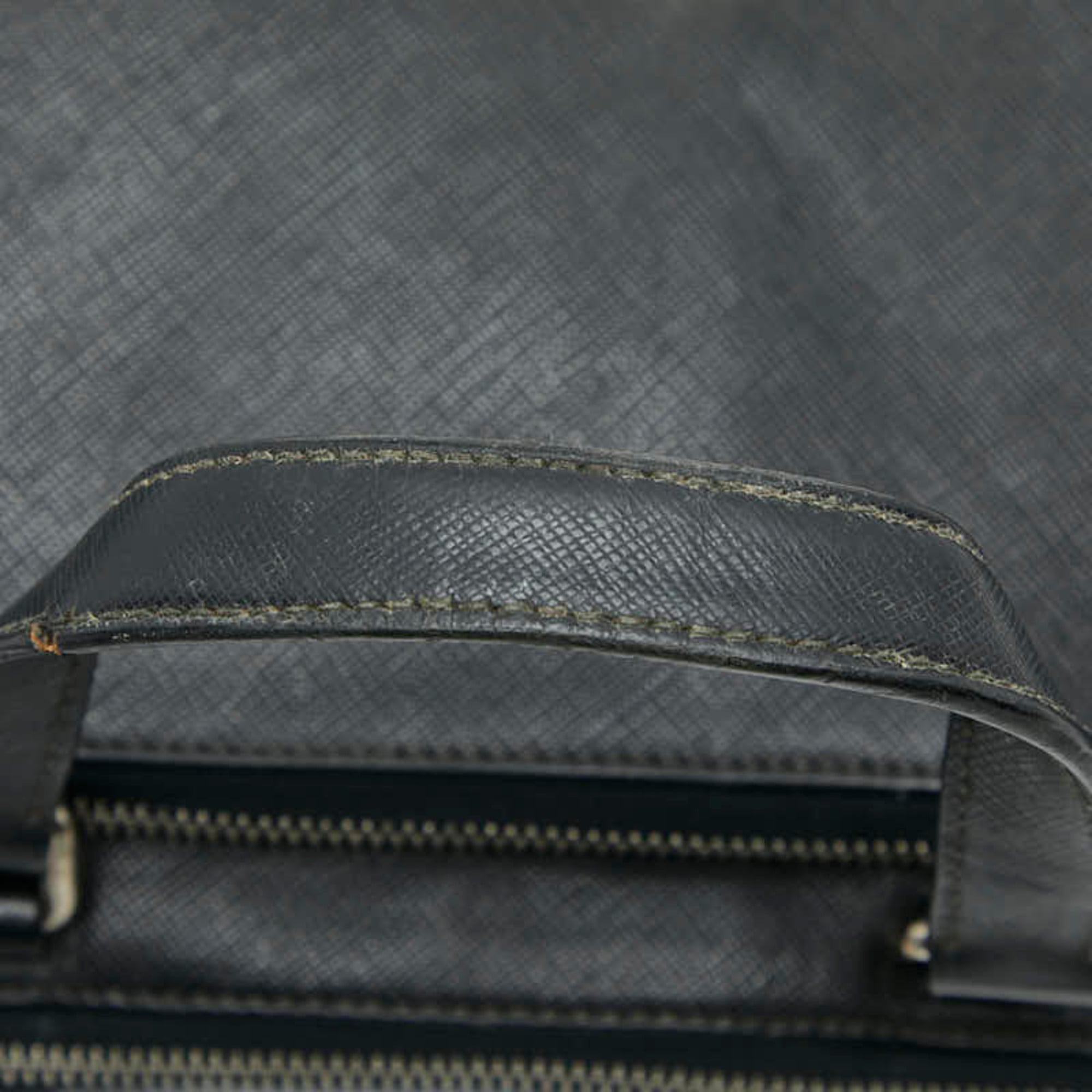 Prada Black Leather Handbag (Pre-Owned)