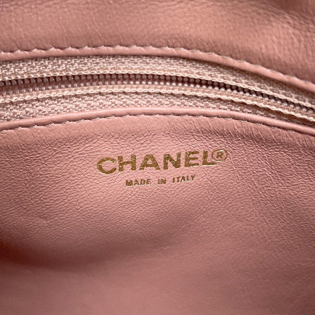 Chanel Pink Handbag Shoulder Bag (Pre-Owned)