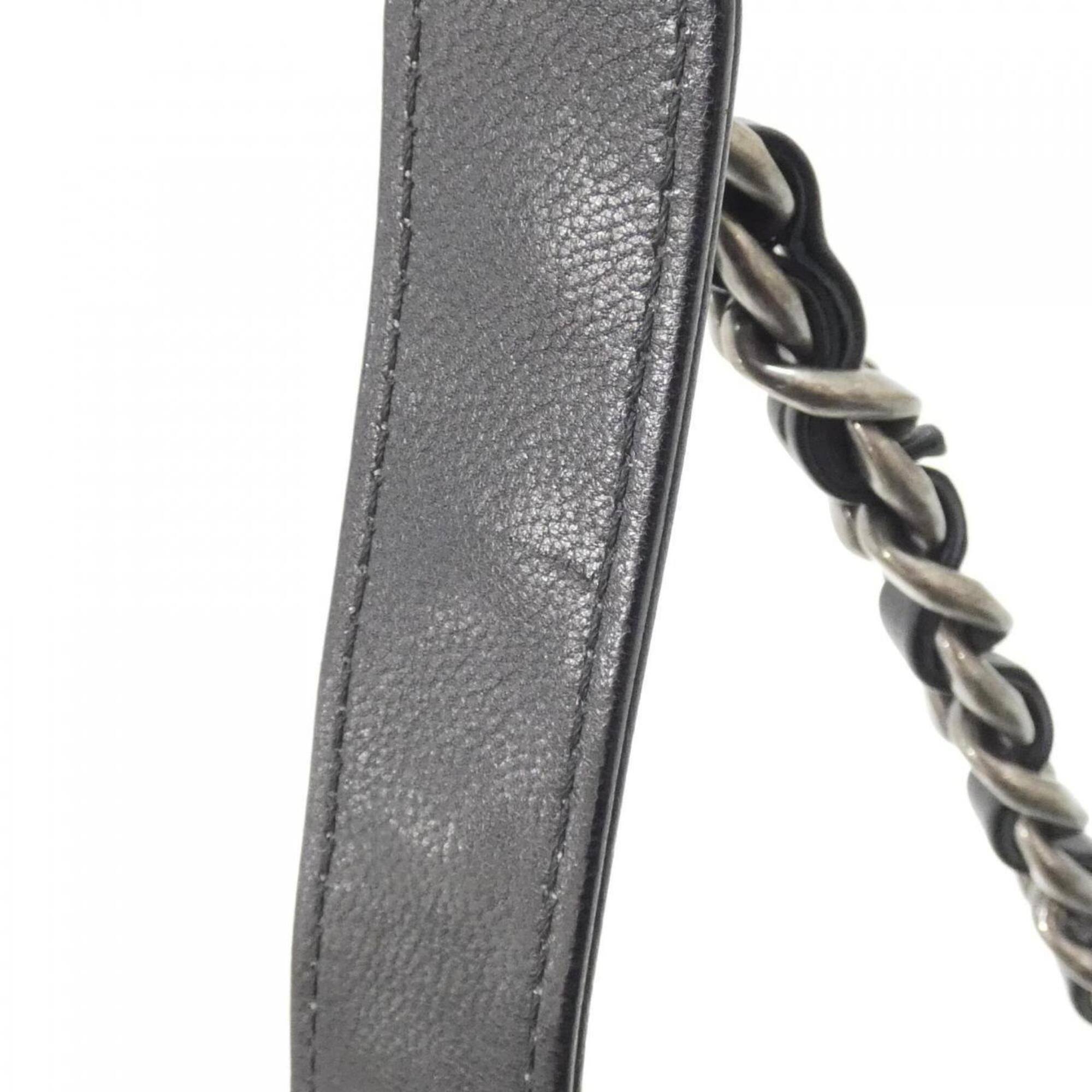 Chanel Black Leather Shoulder Bag (Pre-Owned)