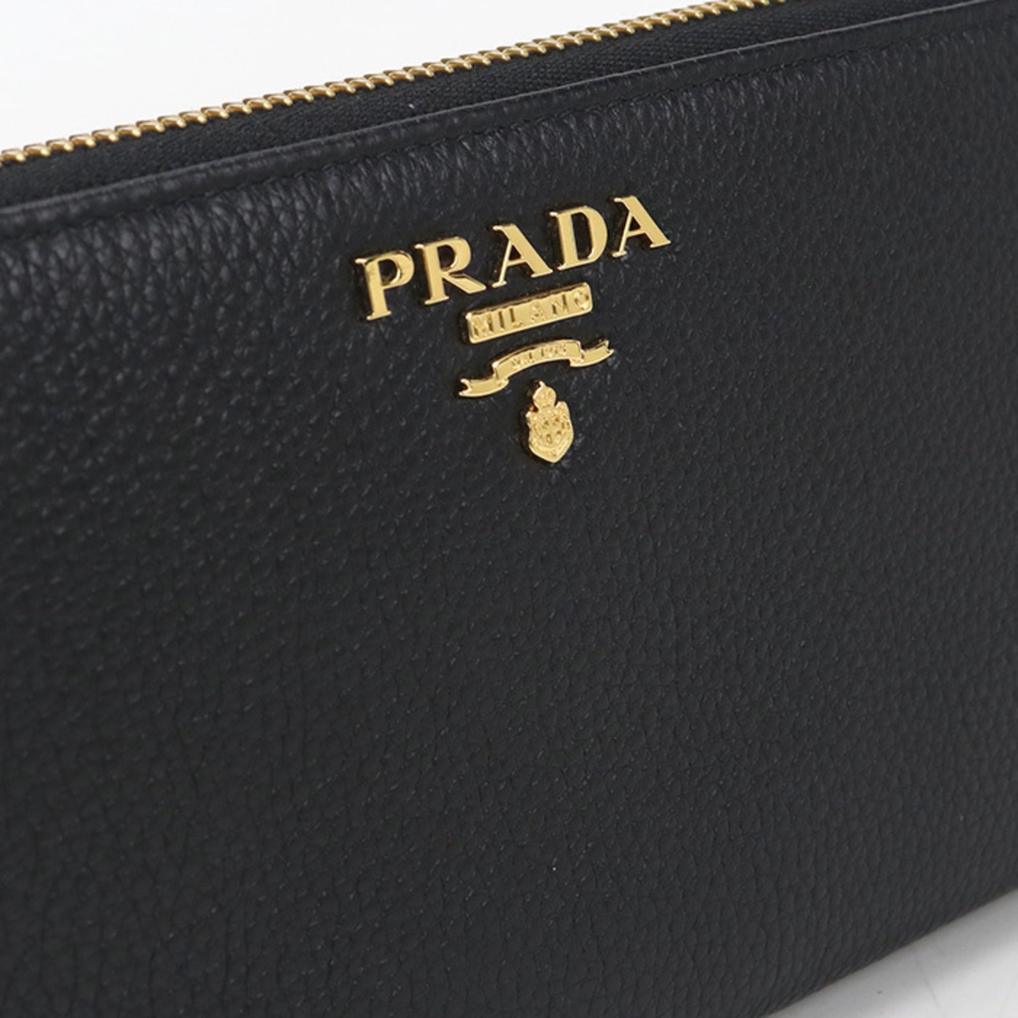 Prada Black Leather Long Wallet (Bi-Fold) (Pre-Owned)