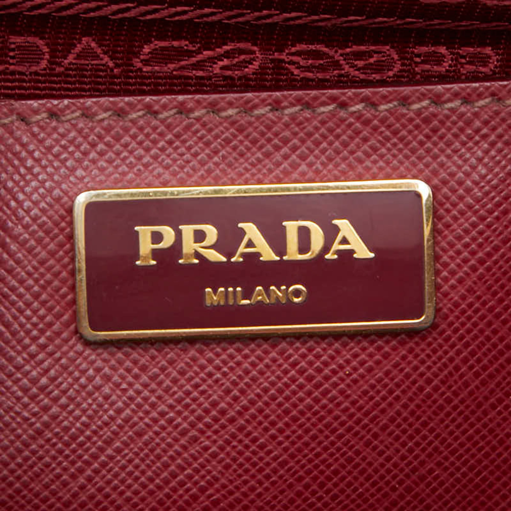 Prada Bordeaux Red Color Wine Leather Handbag Shoulder Bag (Pre-Owned)