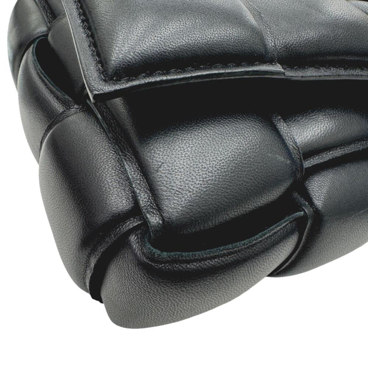 Bottega Veneta Black Leather Shoulder Bag (Pre-Owned)