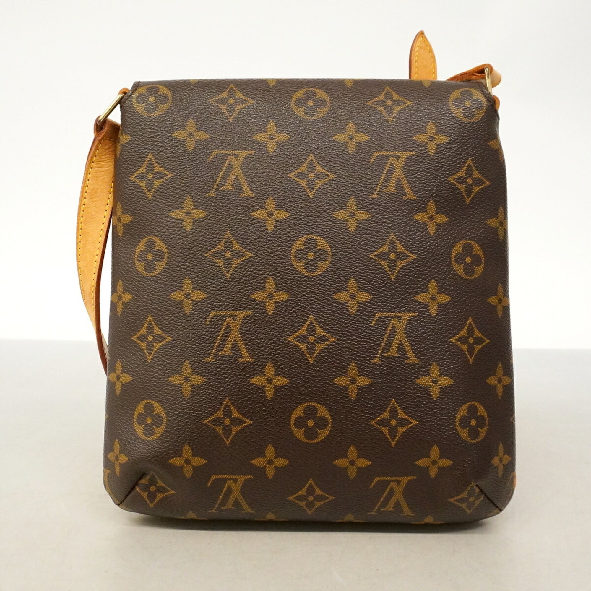 Louis Vuitton Brown Shoulder Bag (Pre-Owned)