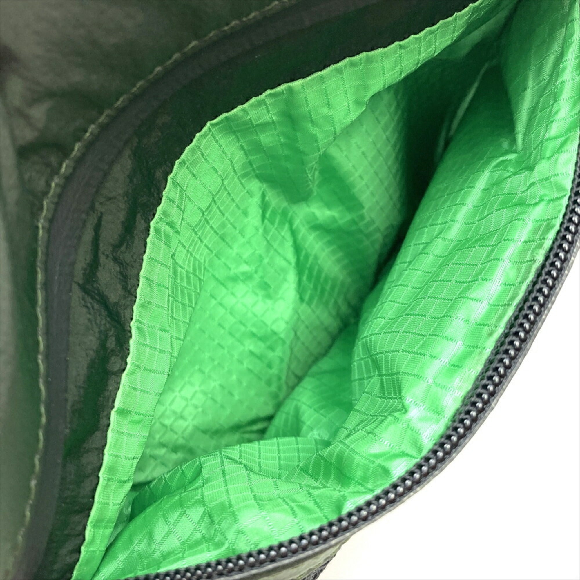 Bottega Veneta Green Nylon Fanny Pack Sling Bag (Pre-Owned)