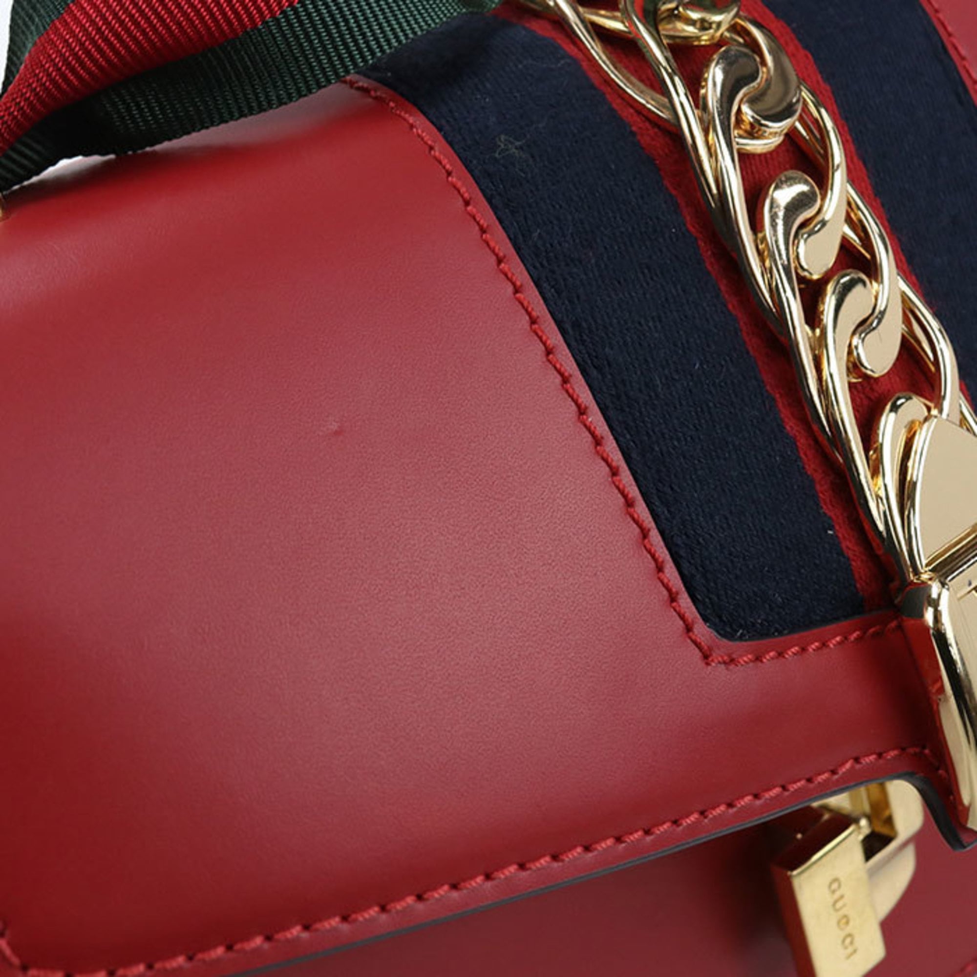 Gucci Red Color Leather Shoulder Bag (Pre-Owned)