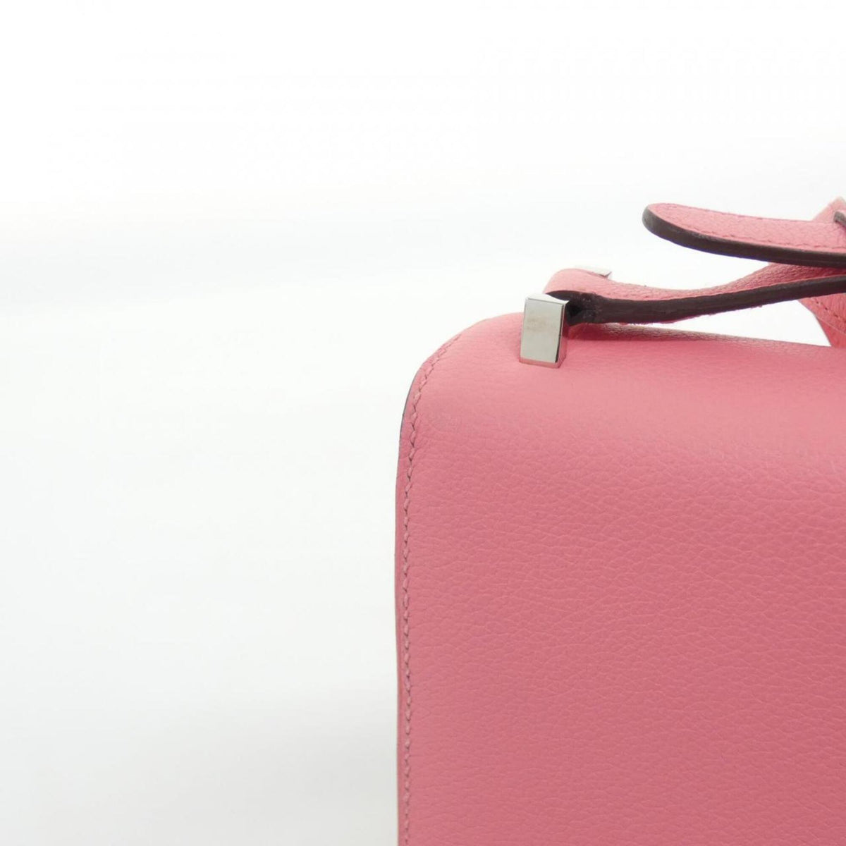 Hermes Pink Shoulder Bag (Pre-Owned)