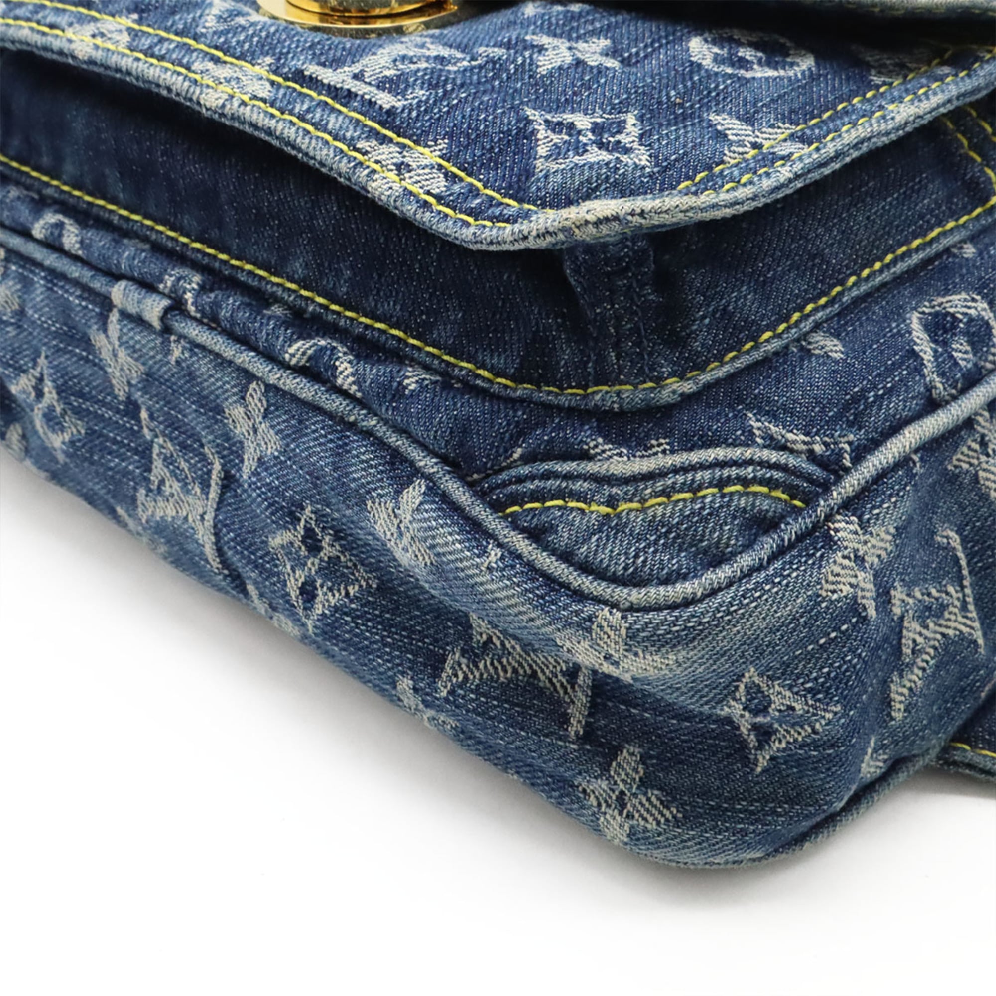 Louis Vuitton Blue Monogram Denim Fanny Pack Shoulder Bag (Pre-Owned)