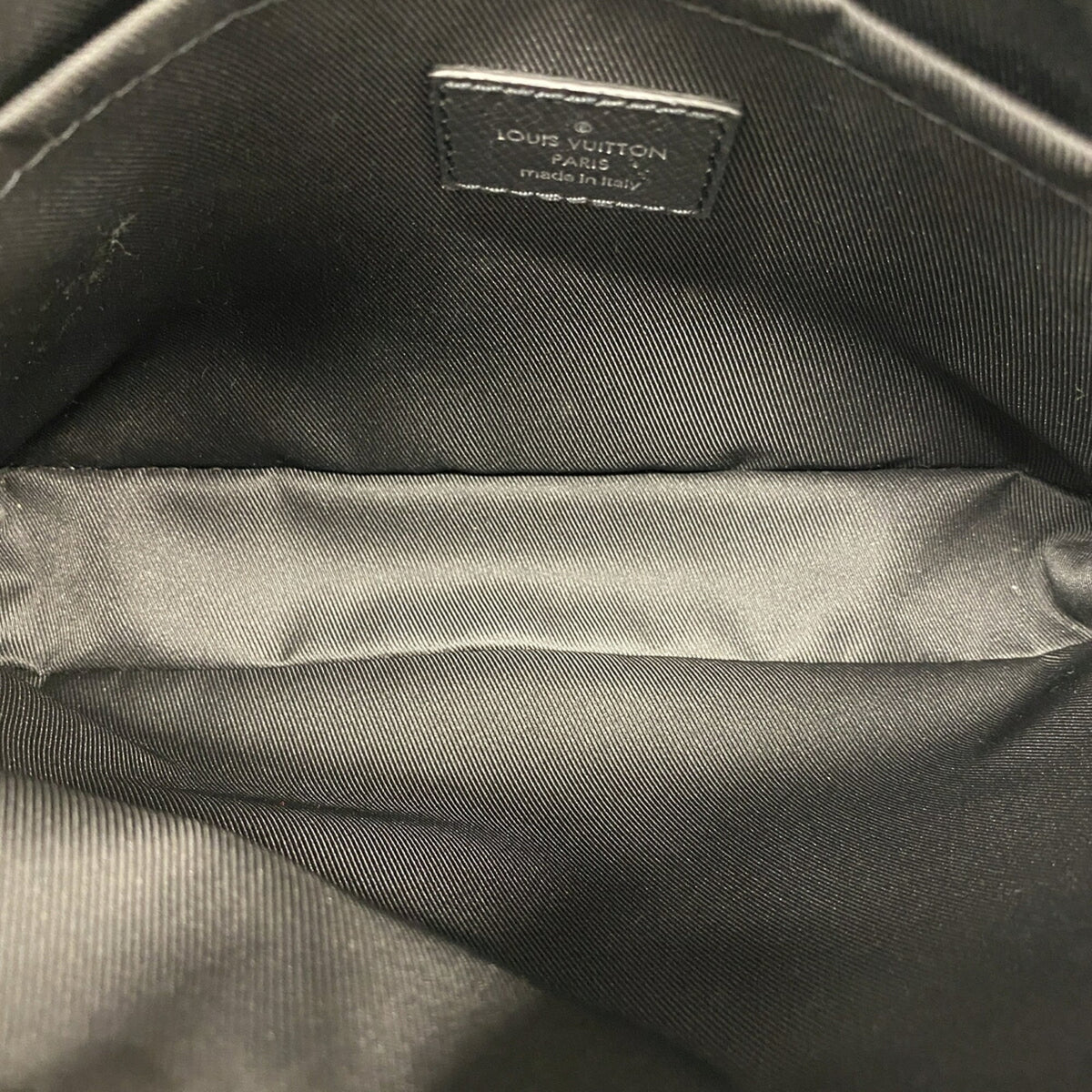 Louis Vuitton Black Shoulder Bag (Pre-Owned)