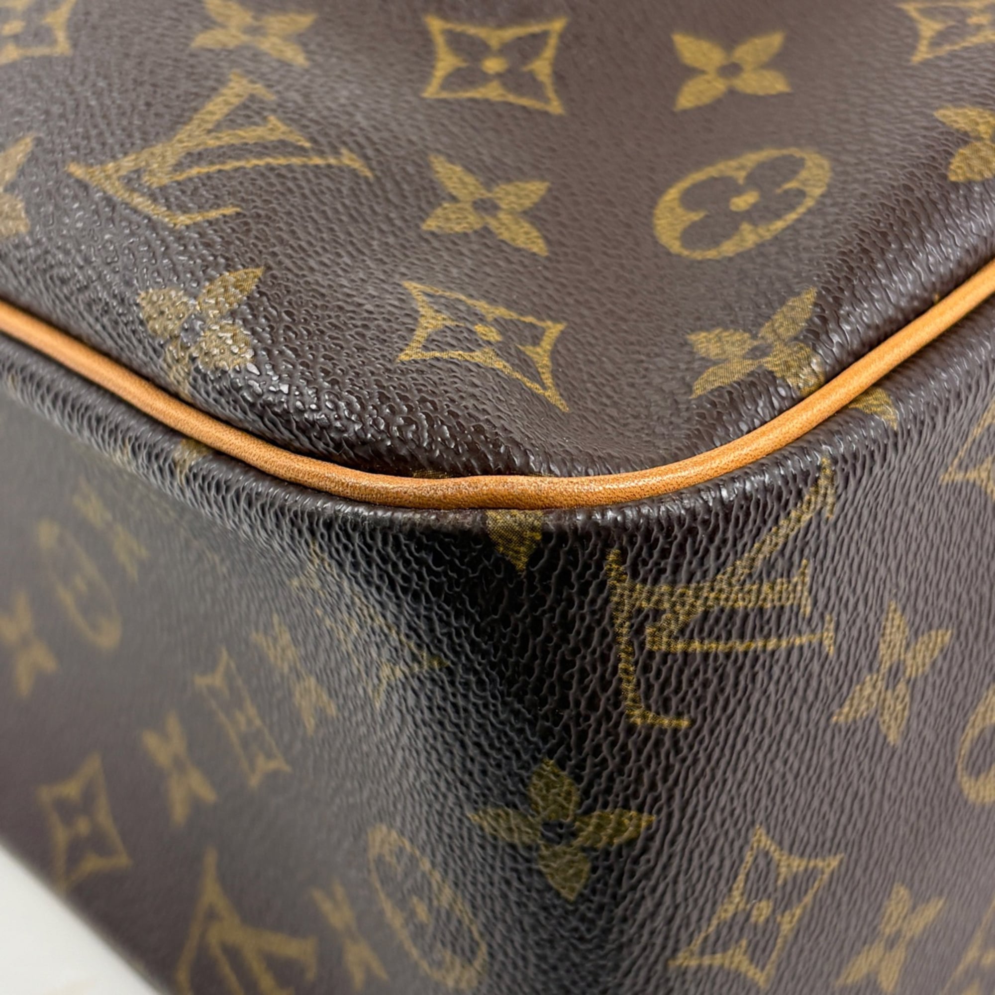 Louis Vuitton Brown Monogram Shoulder Bag (Pre-Owned)