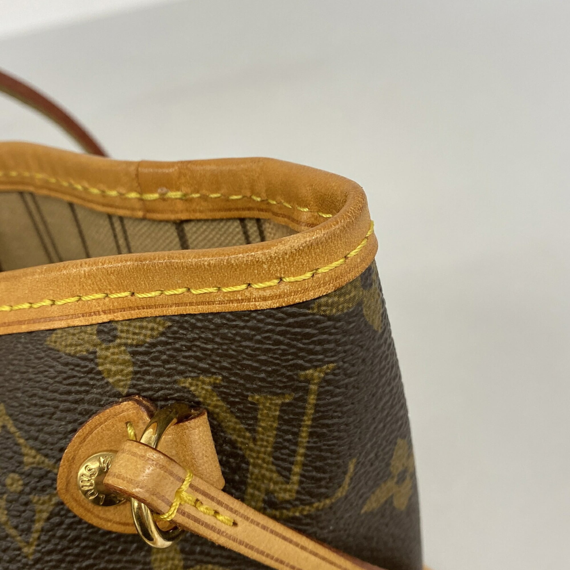 Louis Vuitton Brown Tote Bag (Pre-Owned)