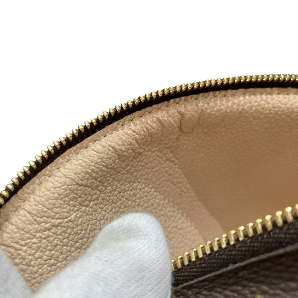 Louis Vuitton Monogram Brown Monogram Pouch (Pre-Owned)