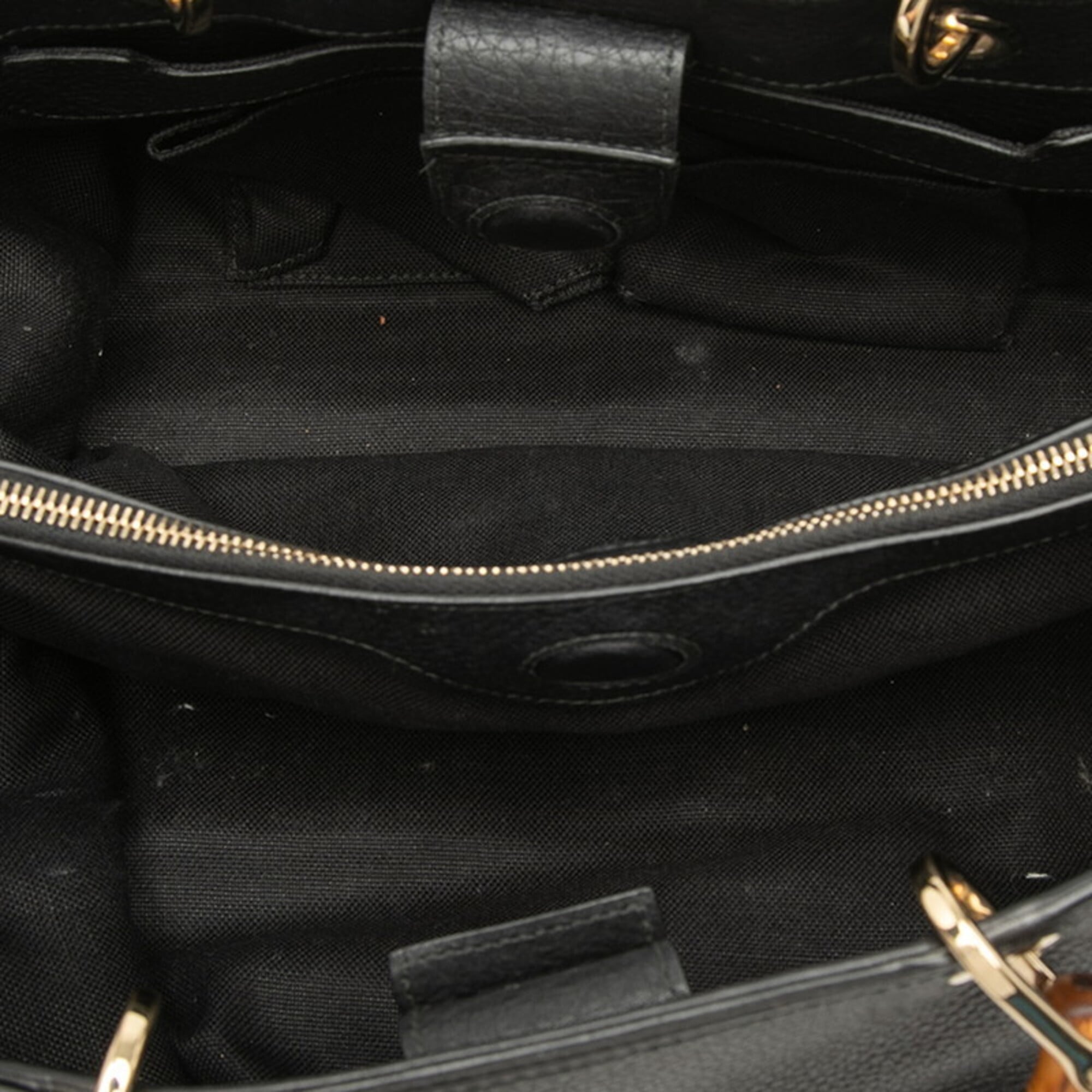 Gucci Black Leather Handbag Shoulder Bag (Pre-Owned)
