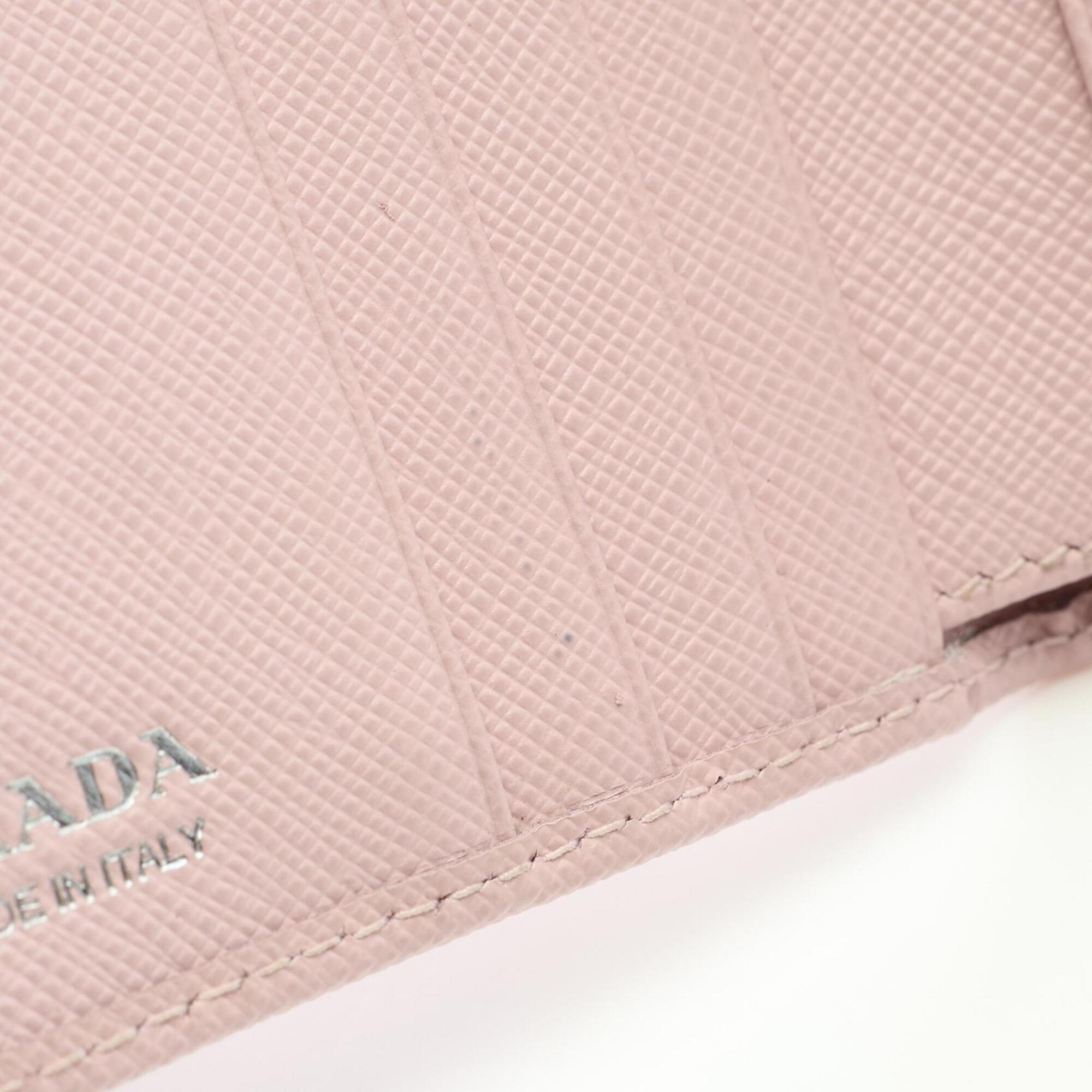 Prada Saffiano Pink Saffiano Wallet (Bi-Fold) (Pre-Owned)
