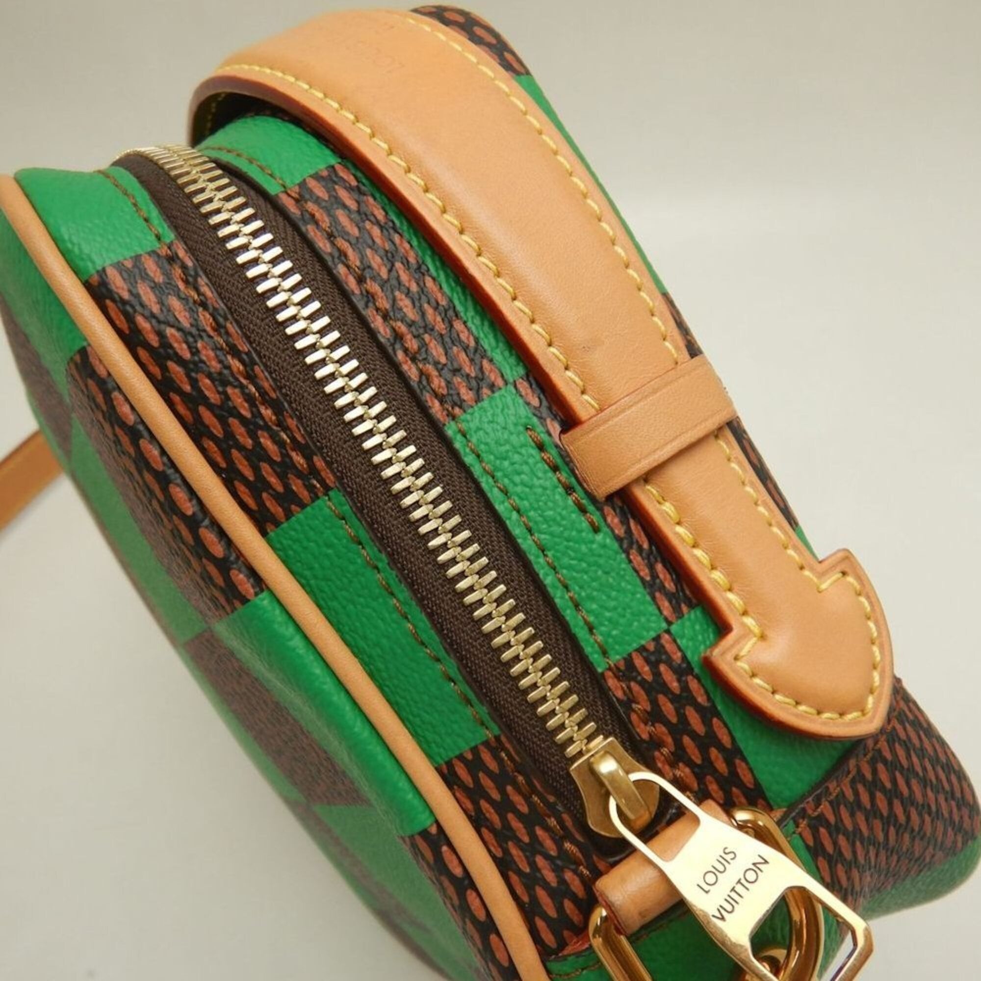 Louis Vuitton Vert Coated Canvas Shoulder Bag (Pre-Owned)