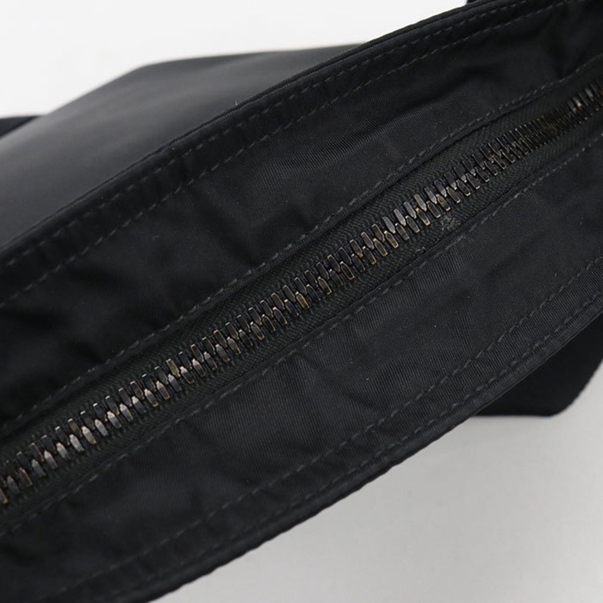 Prada Black Nylon Shoulder Bag (Pre-Owned)
