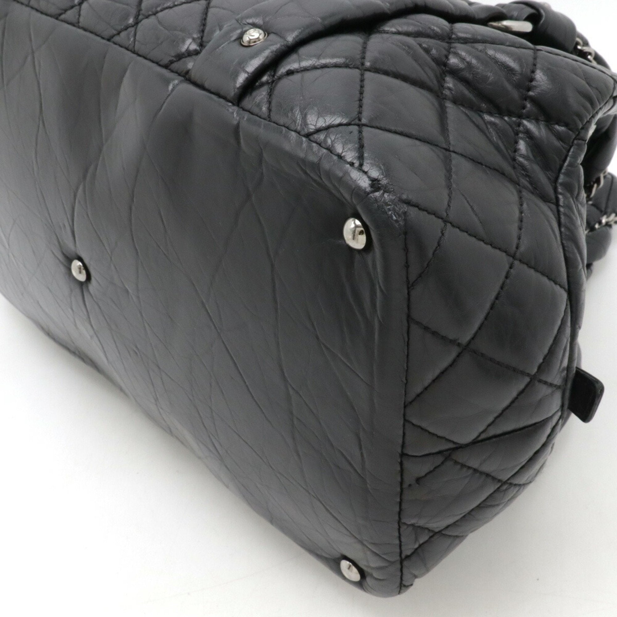Chanel Matelasse Black Leather Handbag Shoulder Bag (Pre-Owned)