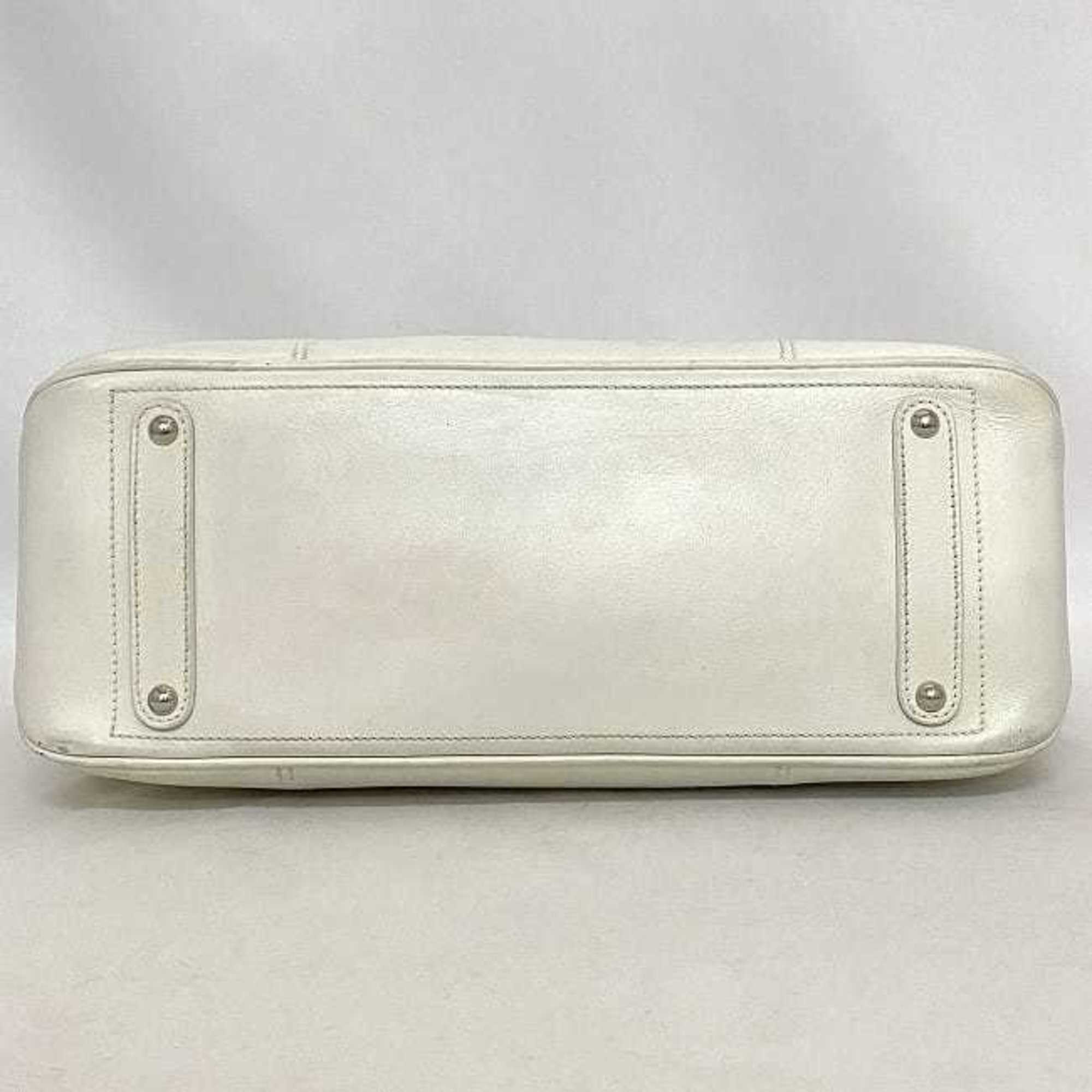 Salvatore Ferragamo Gancini White Leather Tote Bag (Pre-Owned)