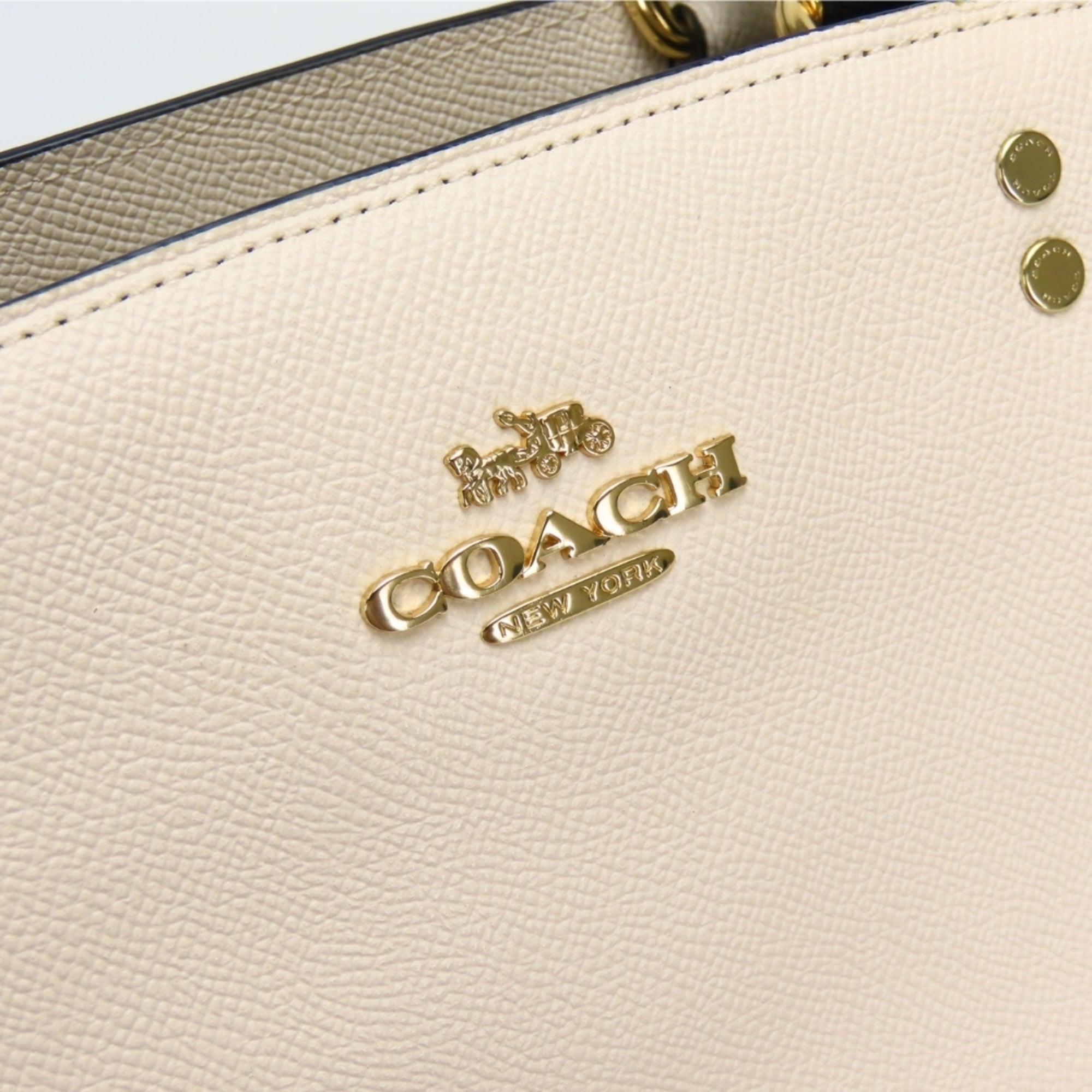 Coach Beige Black Ivory Leather Handbag (Pre-Owned)
